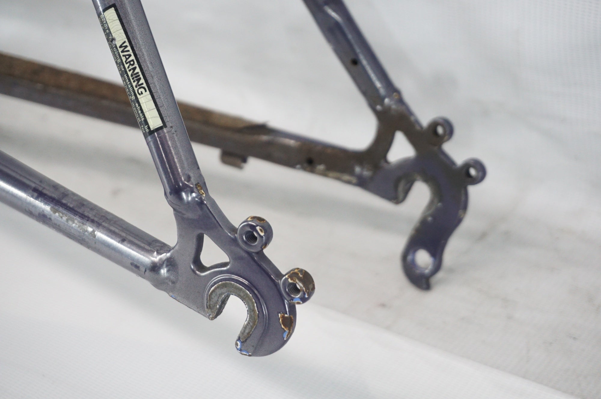 ジャンク KHS 「ケーエイチエス」 F20-R 年式不明 折り畳み自転車 フレームセット / 阪急塚口店