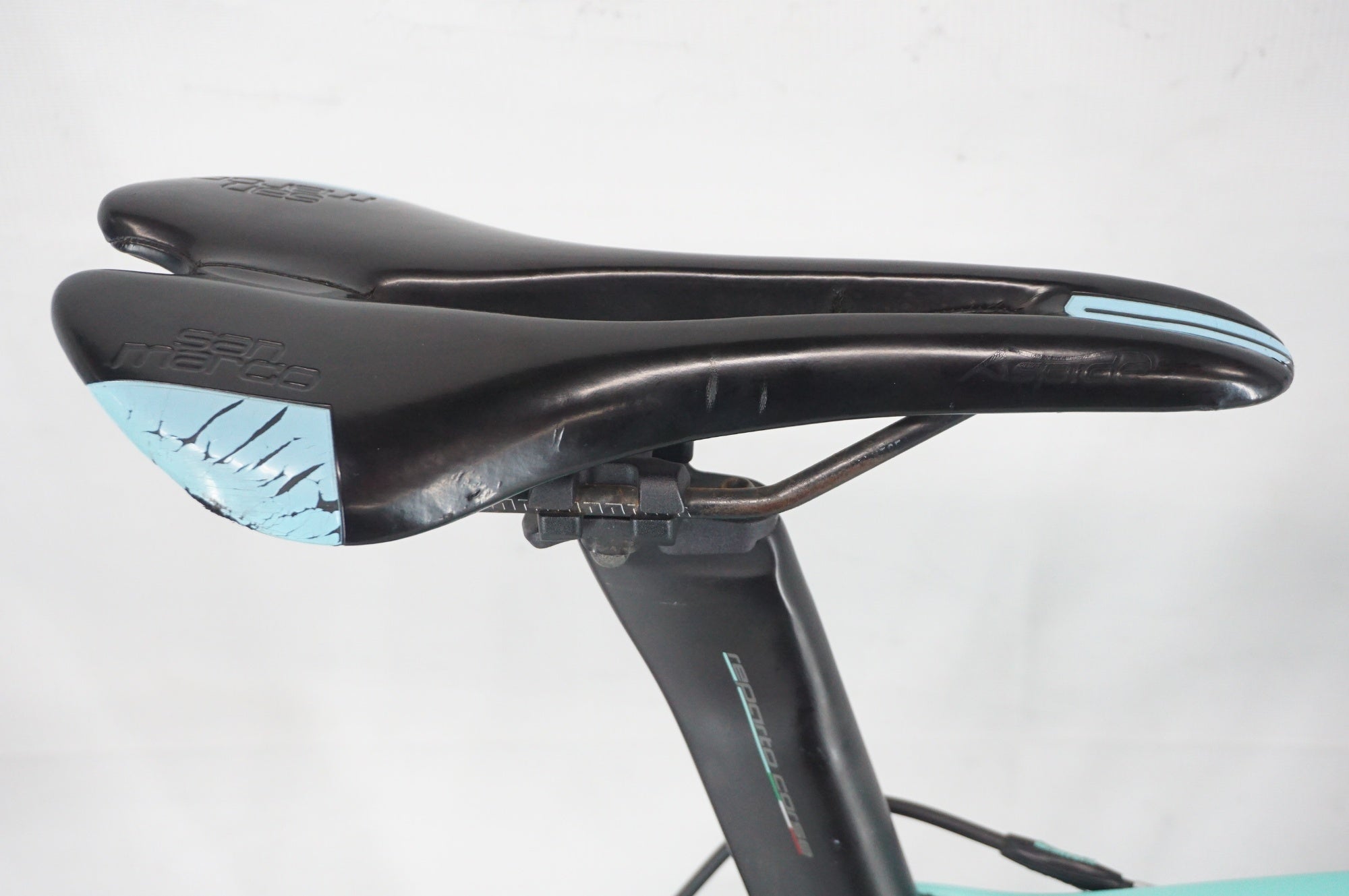 BIANCHI 「ビアンキ」 OLTRE XR3 ULTEGRA 2019年モデル ロードバイク / 阪急塚口店