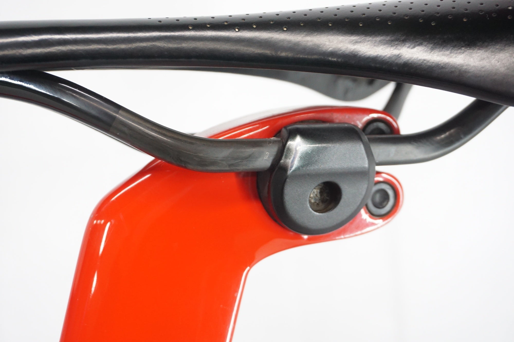 TREK 「トレック」 MADONE SLR 9 DISC 2019年モデル ロードバイク / 阪急塚口店