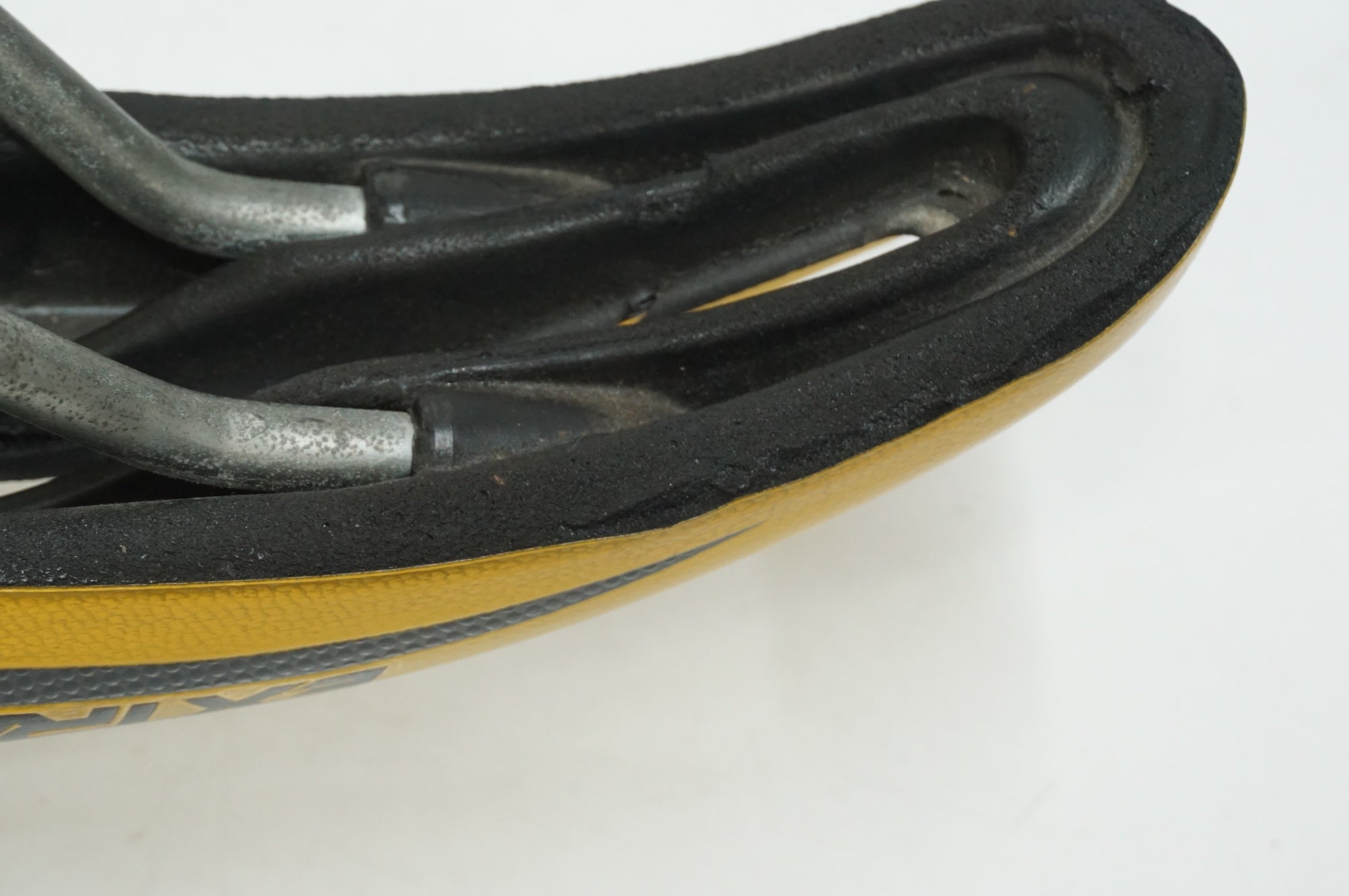 SELLE SMP 「セラエスエムピー」 EXTRA サドル / 大宮店