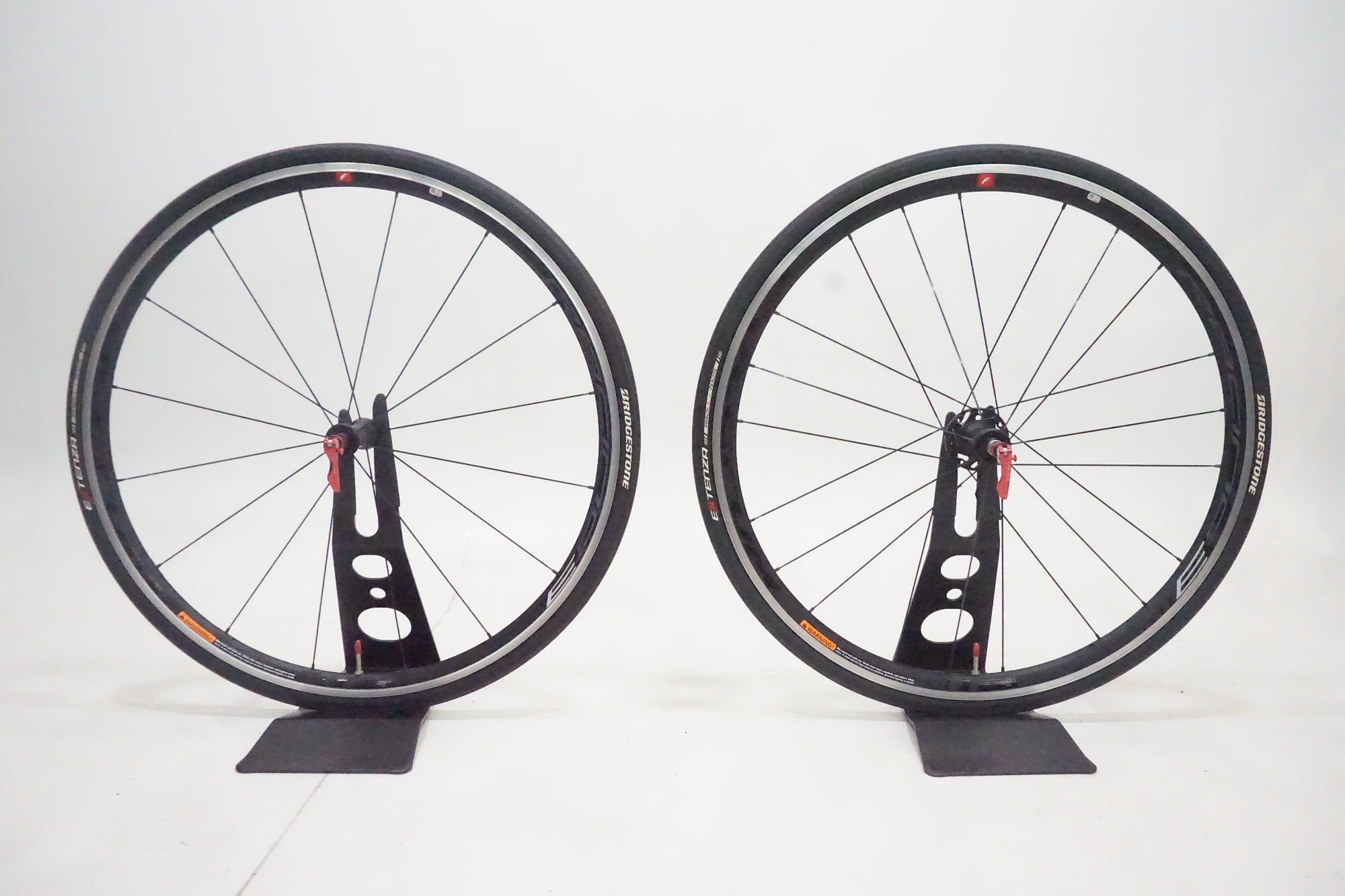 フルクラム Racing900　シマノ11s　リムブレーキ直接取引可 FULCRUM 「フルクラム」 RACING 900 DB センターロック 2WAY-FIT