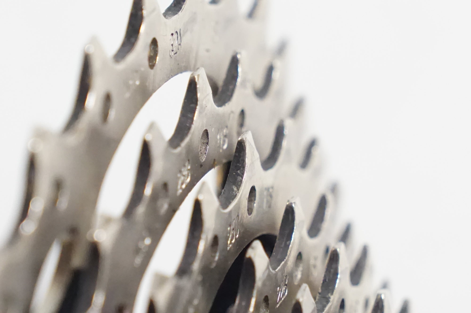 SHIMANO 「シマノ」 105 CS-5800 11-32T スプロケット / 熊谷本店