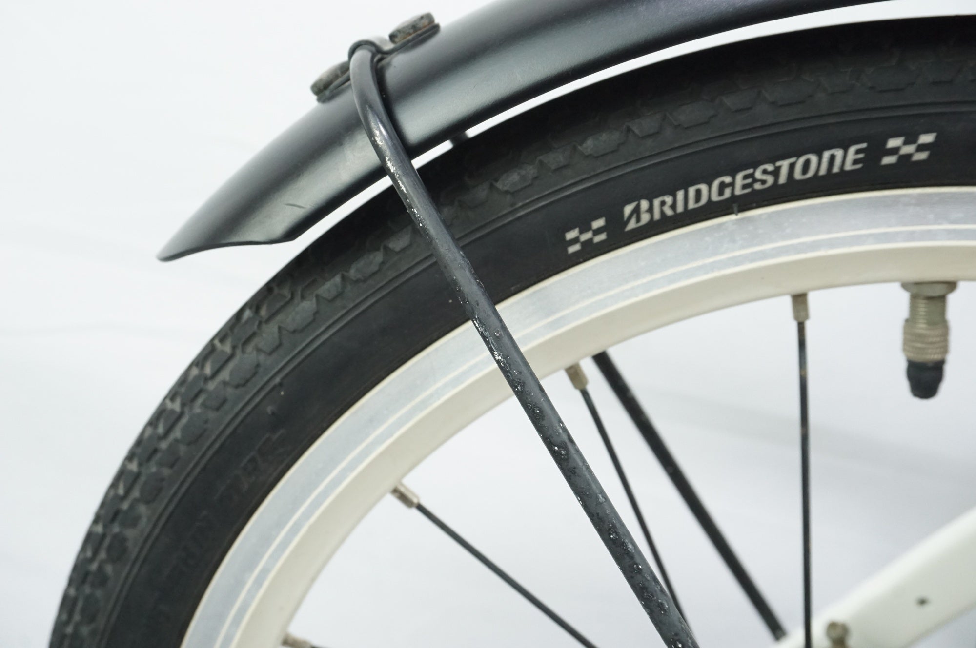 BRIDGESTONE 「ブリヂストン」 LEVENA 18 2020年モデル 18インチ キッズバイク / 中目黒店