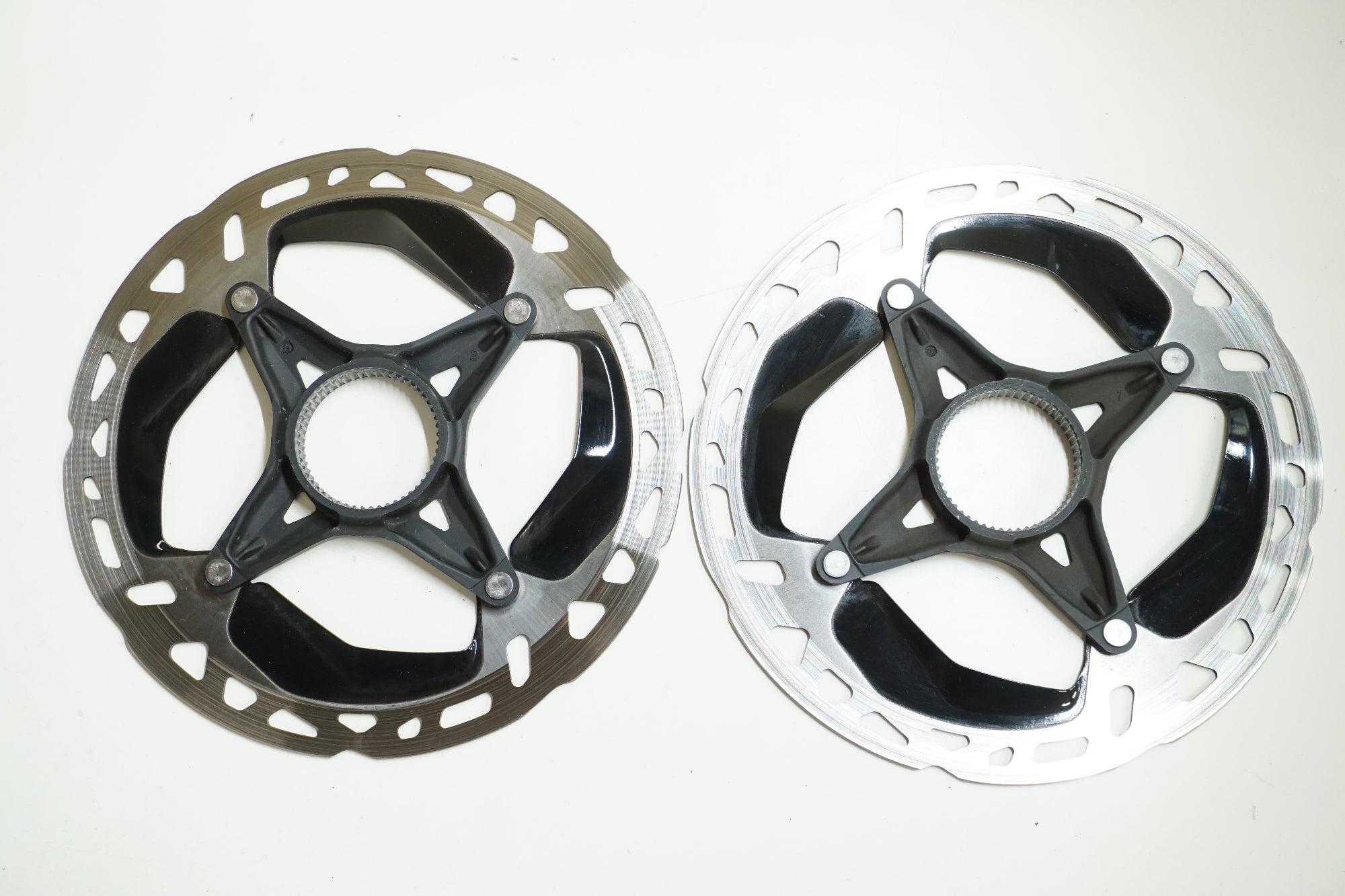 SHIMANO 「シマノ」 RT-MT900-S φ160 ディスクローター / 大宮店