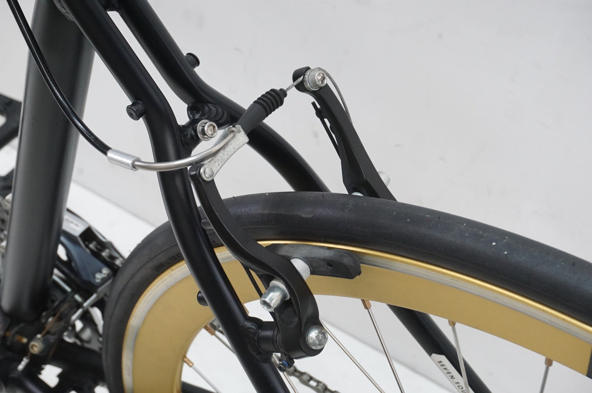 TREK 「トレック」 7.4FX 2015年モデル カスタム クロスバイク / 大宮店