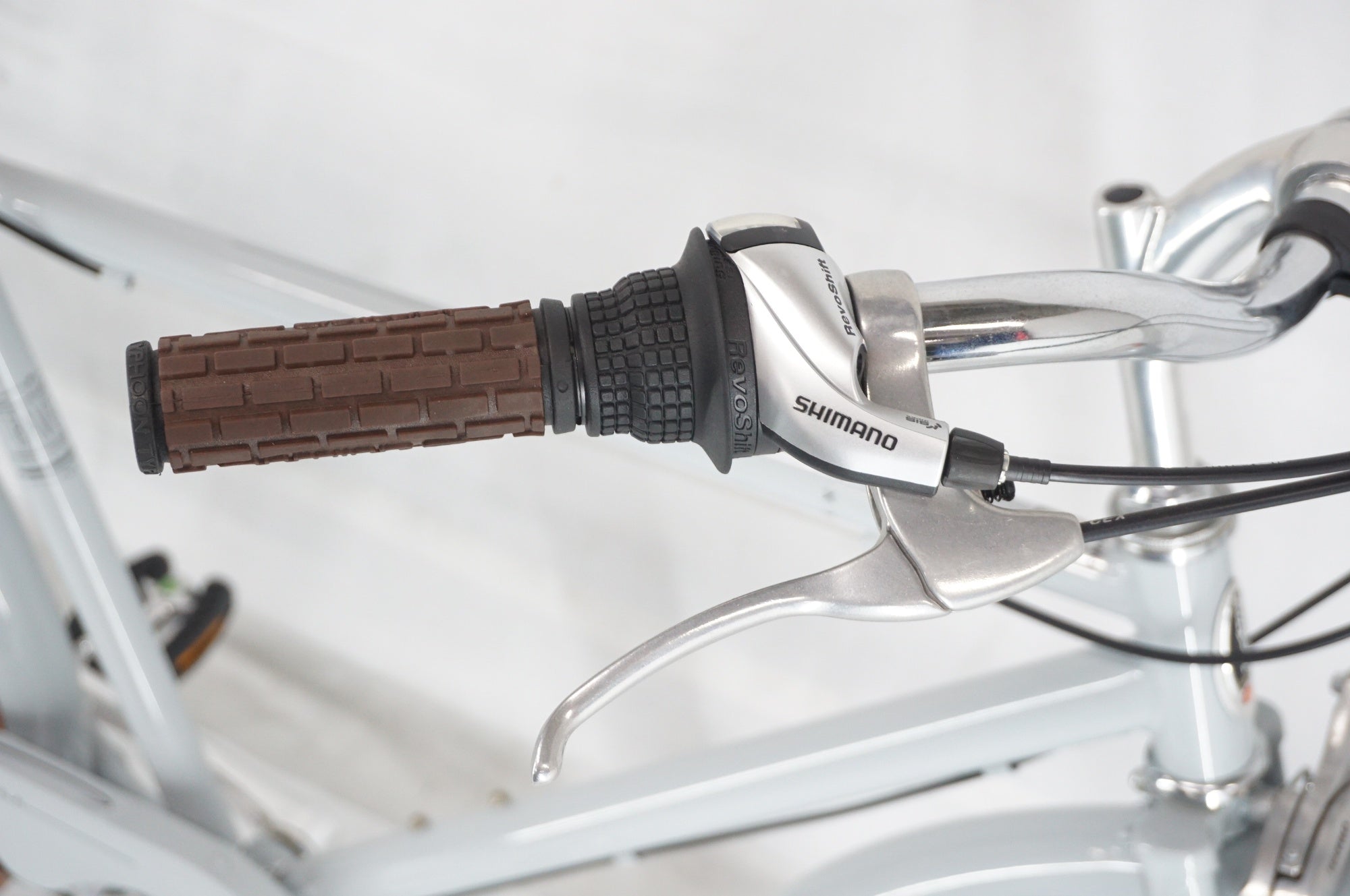 SCHWINN 「シュウィン」 TRAVELER 2021年モデル クロスバイク / 阪急塚口店