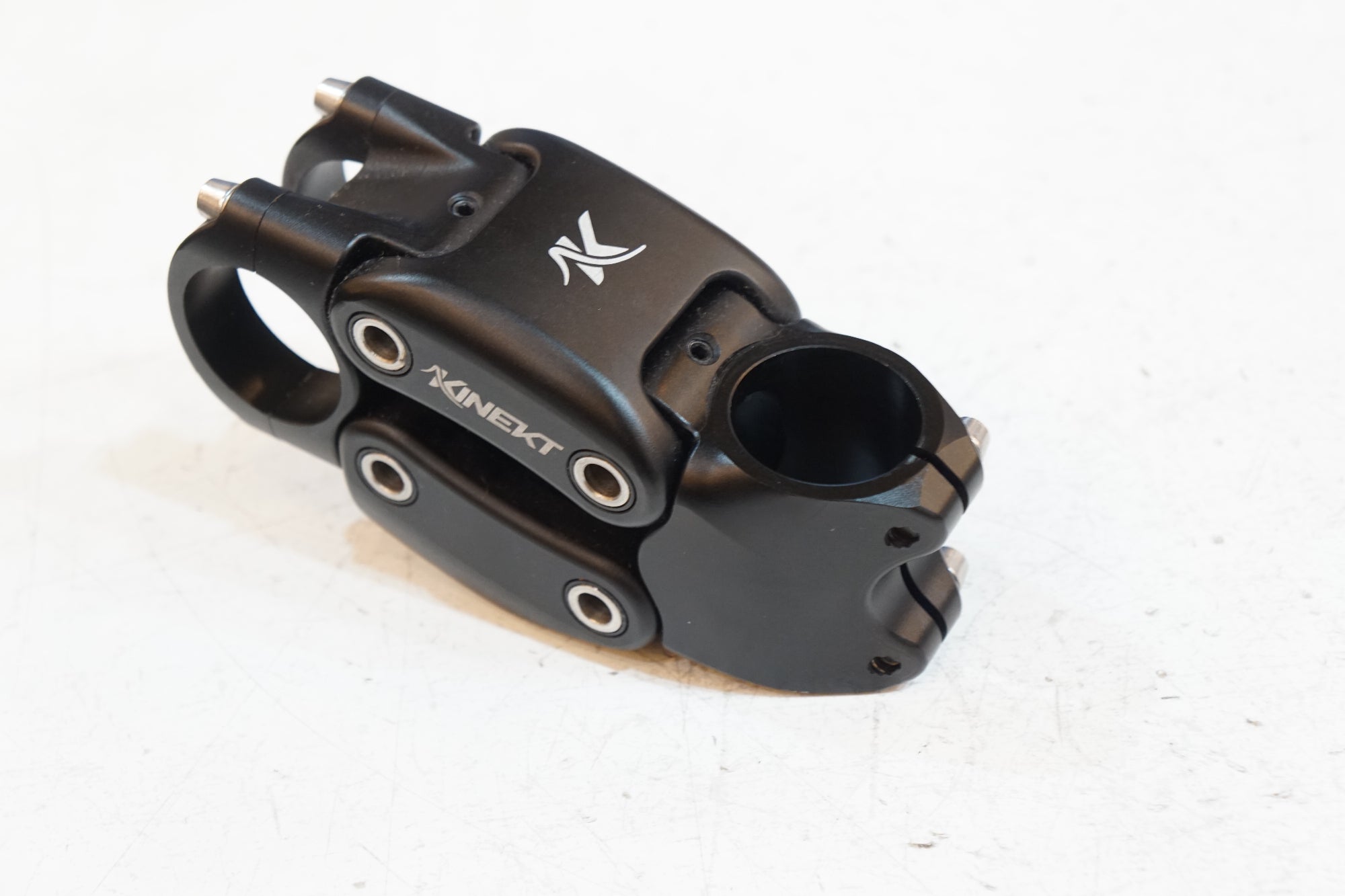 KINECT 「キネクト」 φ31.8 90mm 可変 ステム / バイチャリ浦和ベース