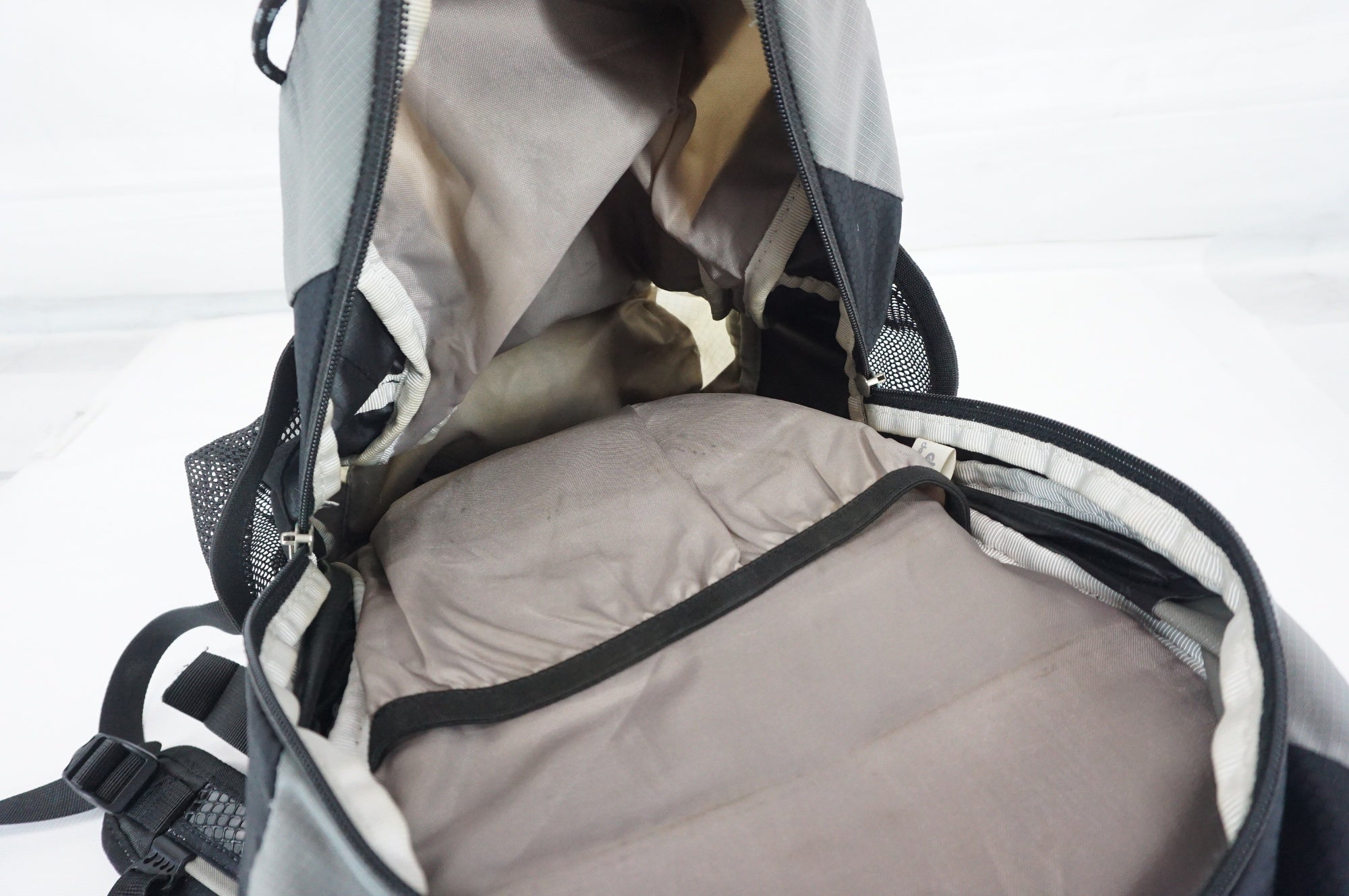 DEUTER 「ドイター」 RACE EXP AIR バックパック / 阪急塚口店