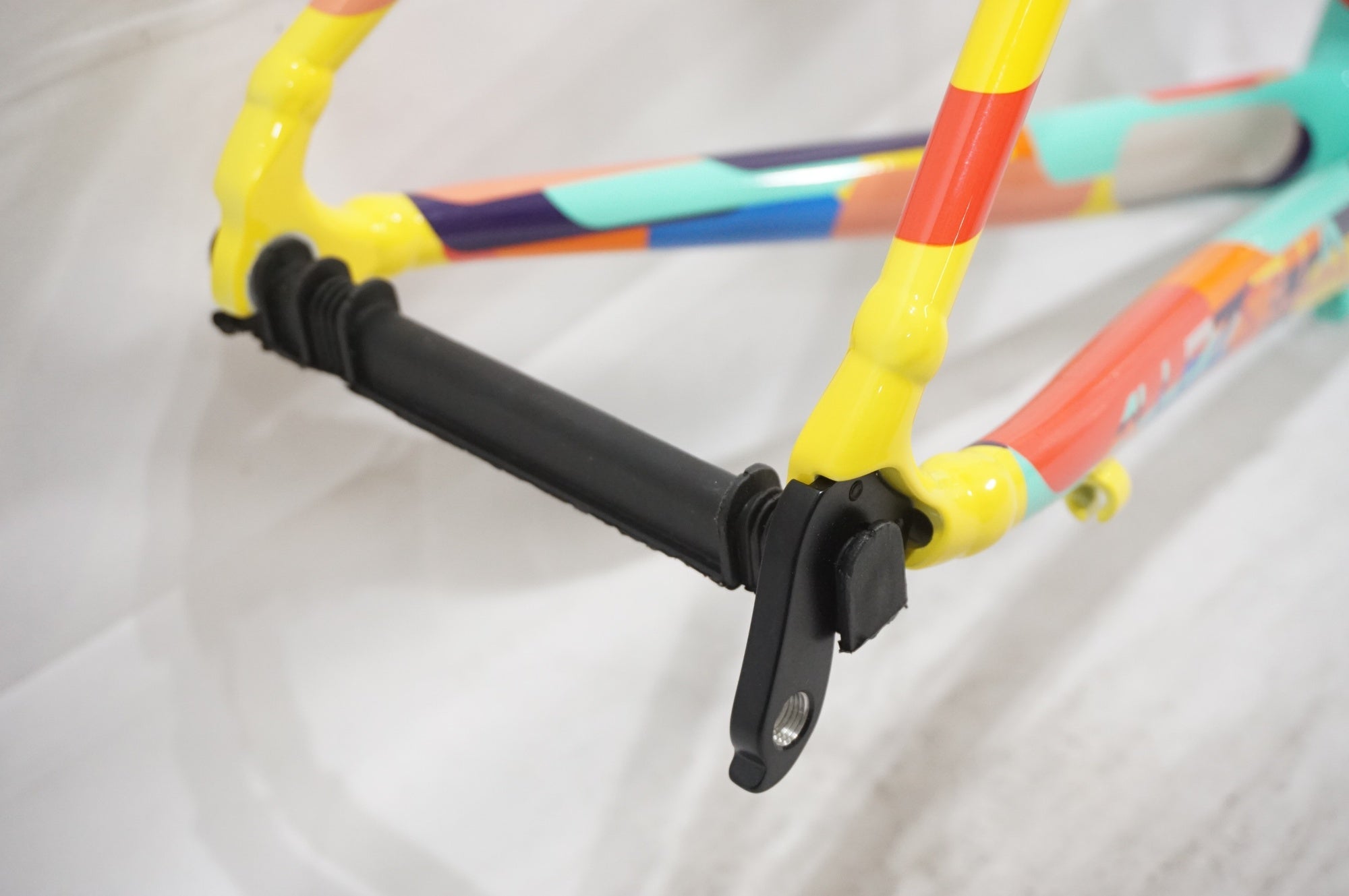 SPECIALIZED 「スペシャライズド」 ALLEZ SPRINT RED HOOK CRIT 2018年モデル フレームセット / AKIBA店