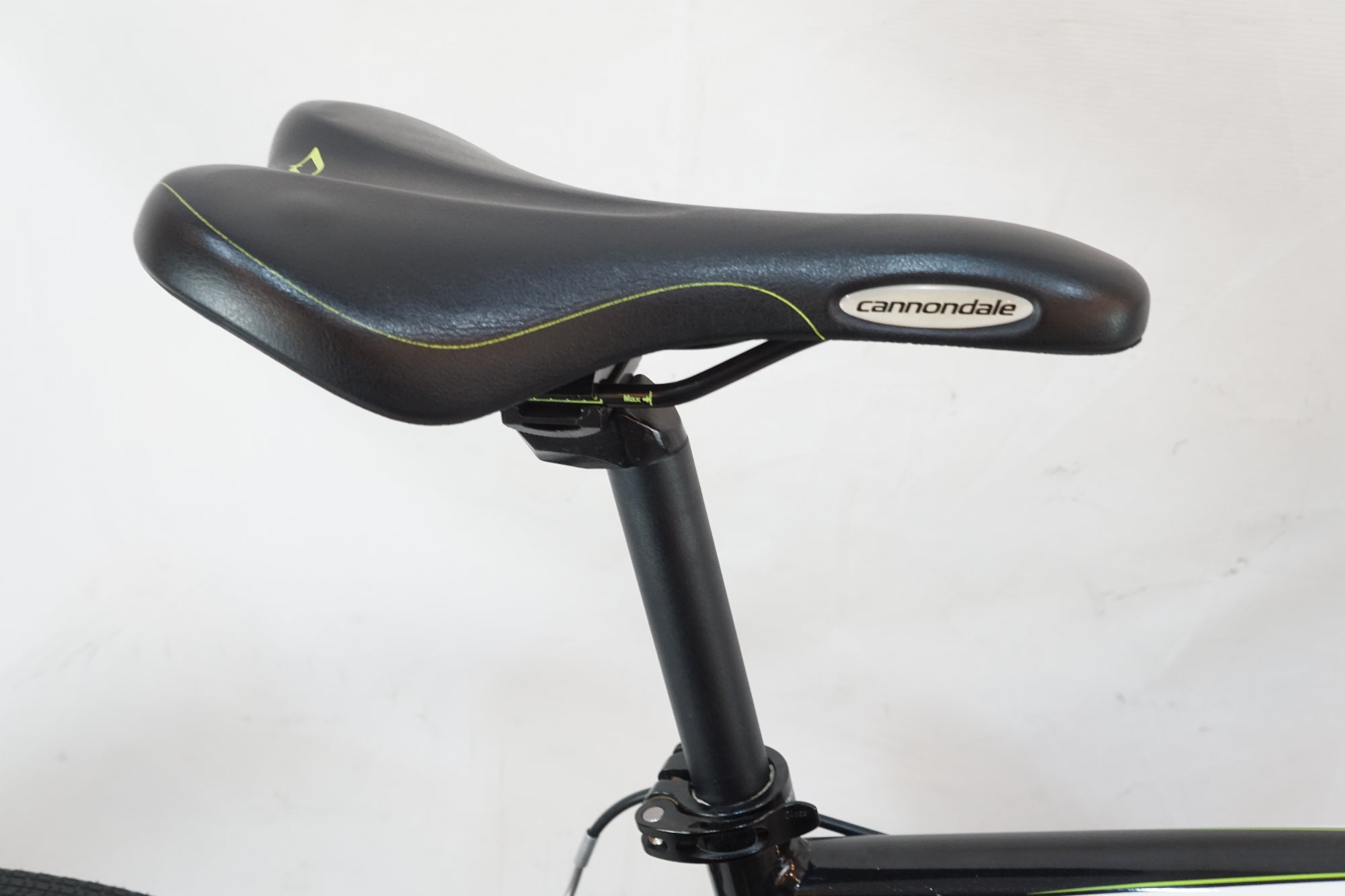 CANNONDALE 「キャノンデール」 QUICK4 2014年モデル クロスバイク / バイチャリ浦和ベース