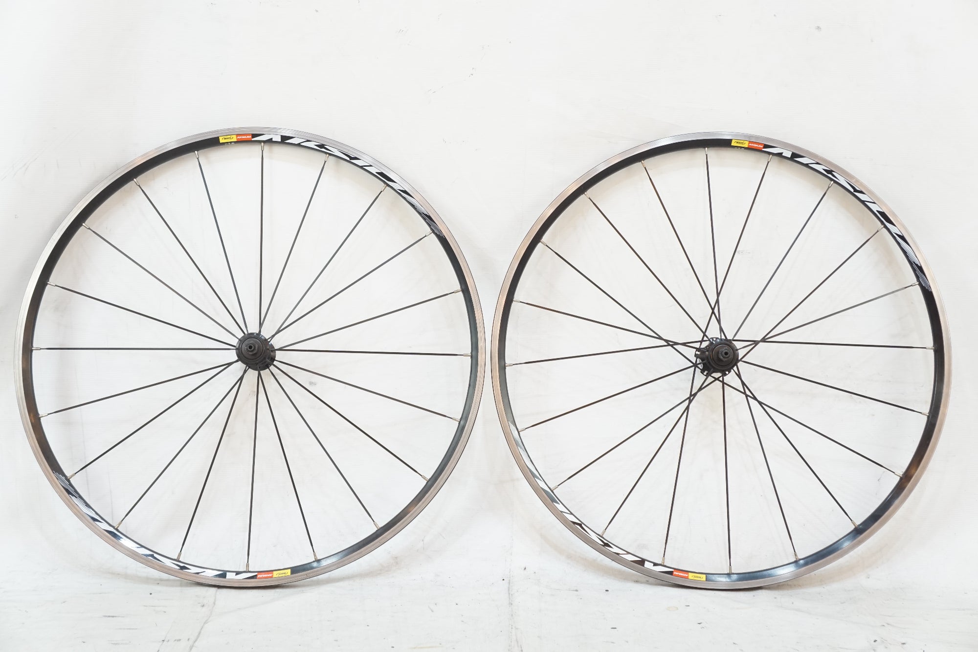 MAVIC 「マビック」 AKSIUM シマノ11速 ホイールセット / バイチャリ
