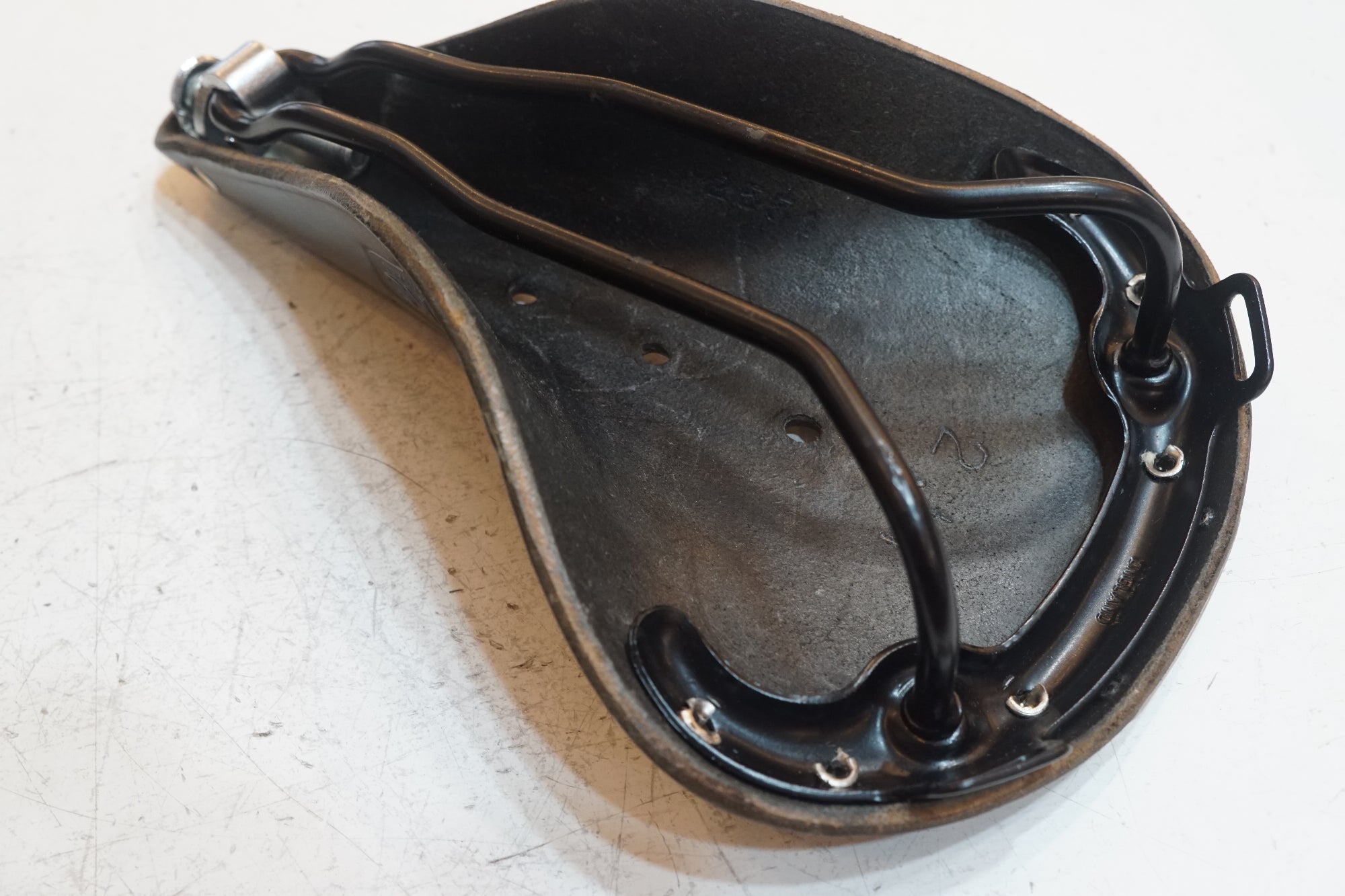 BROOKS 「ブルックス」 B17 サドル / バイチャリ浦和ベース