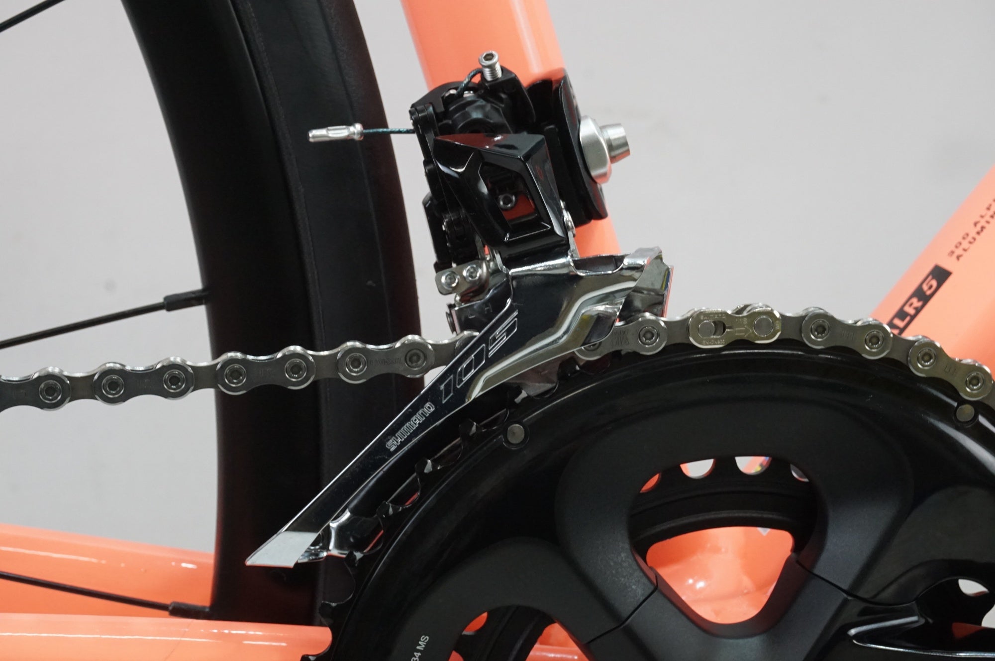 TREK 「トレック」 EMONDA ALR 5 2023年モデル ロードバイク / 大宮店