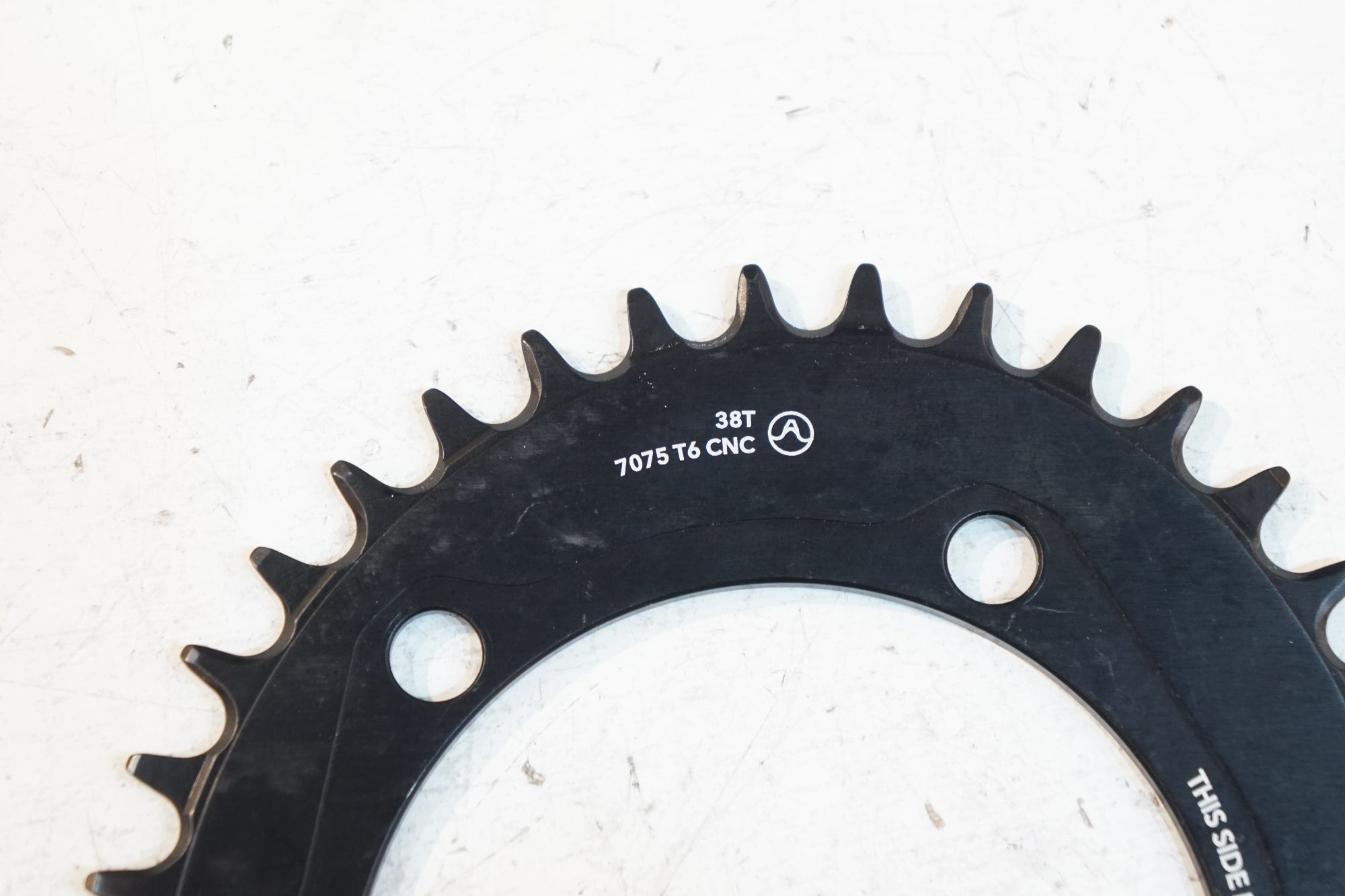 ROTOR 「ローター」 QRINGS 38T チェーンリング / バイチャリ浦和ベース