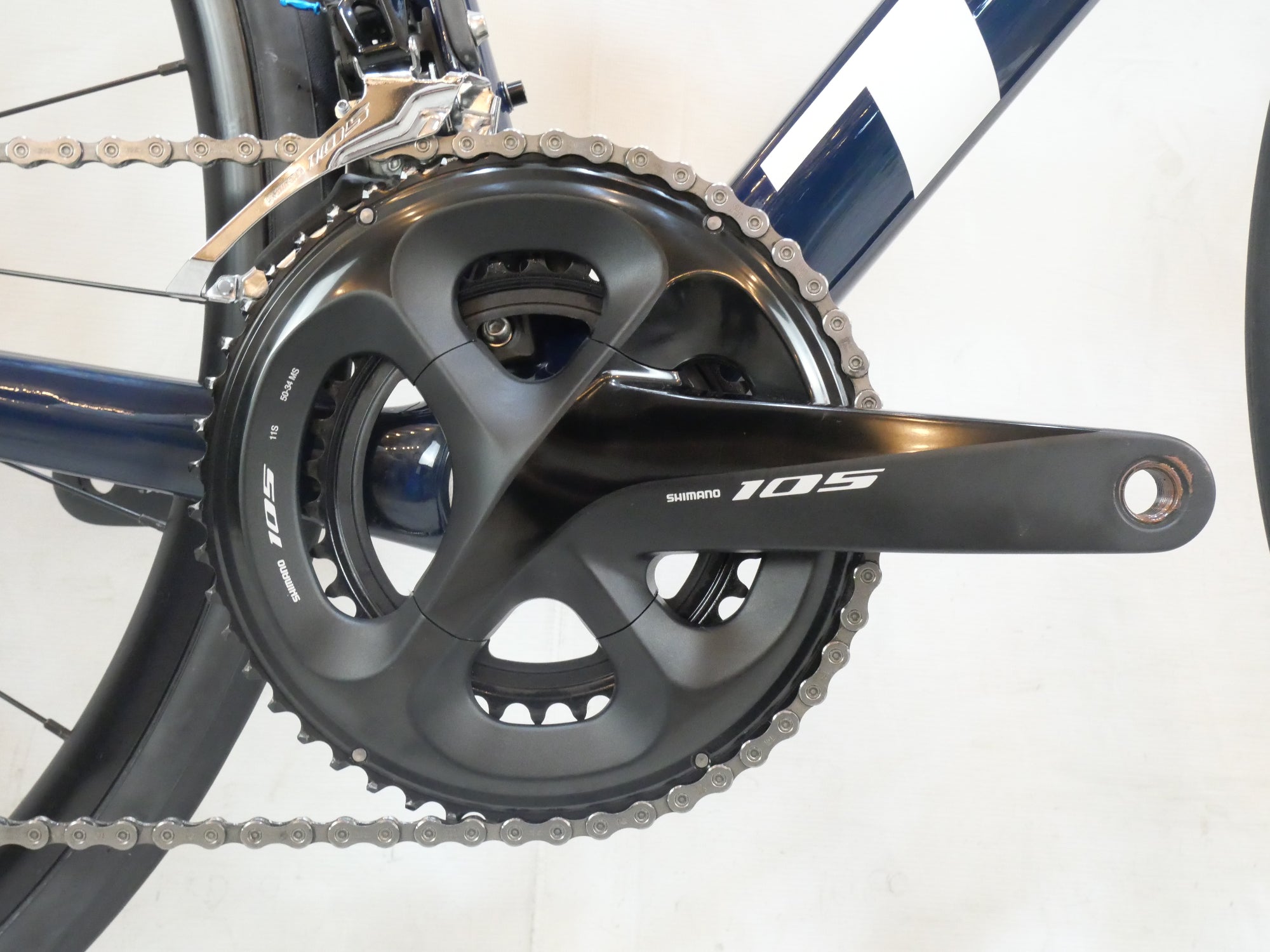 TREK 「トレック」」 EMONDA SL5 DISC 2022年モデル ロードバイク / バイチャリ浦和ベース