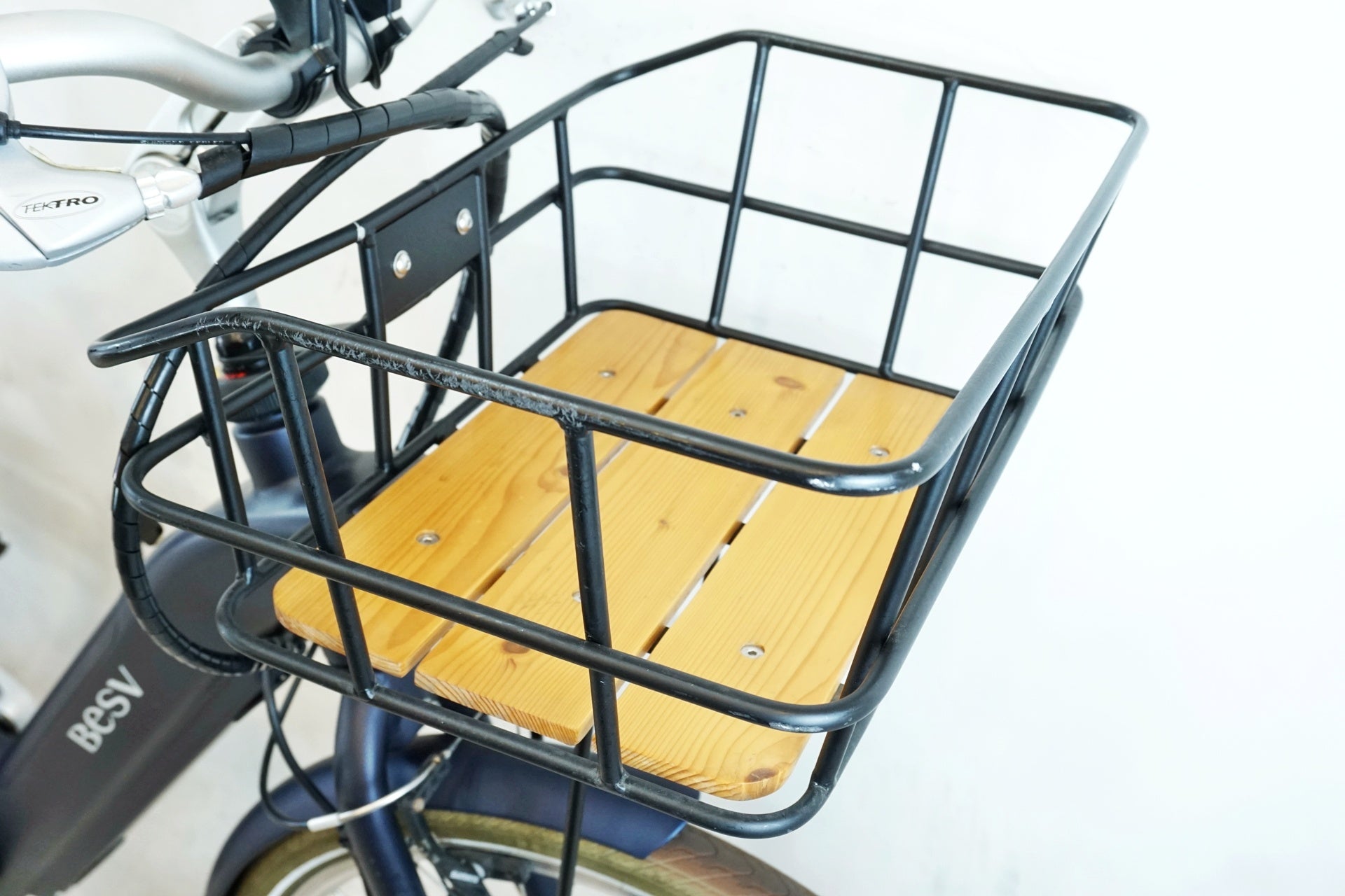 BESV 「ベスビー」 CF1 LENA 2019年モデル 電動アシスト自転車 / 有明ガーデン店