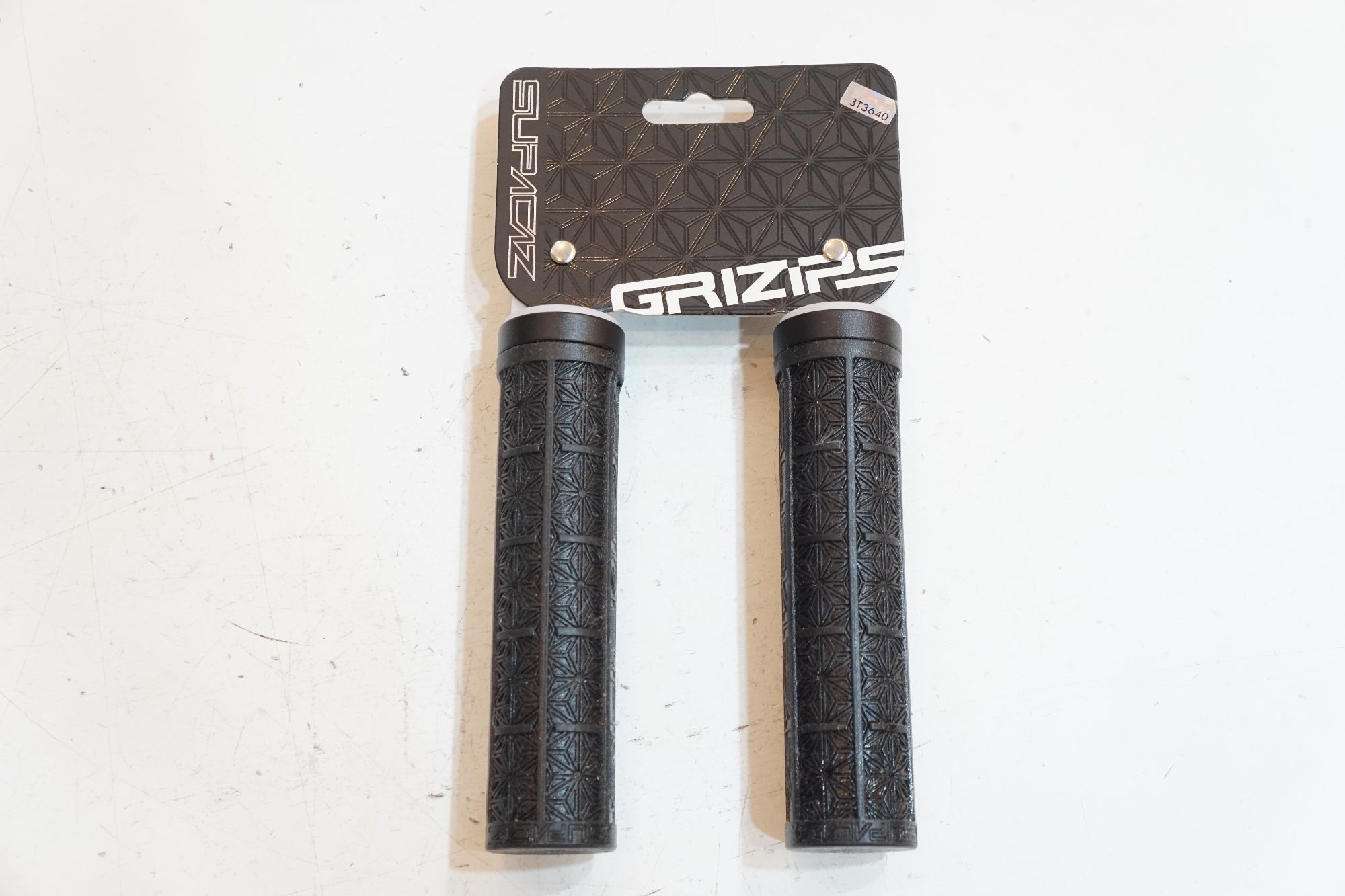 SUPACAZ 「スパカズ」 GRIZIPS グリップ / バイチャリ浦和ベース