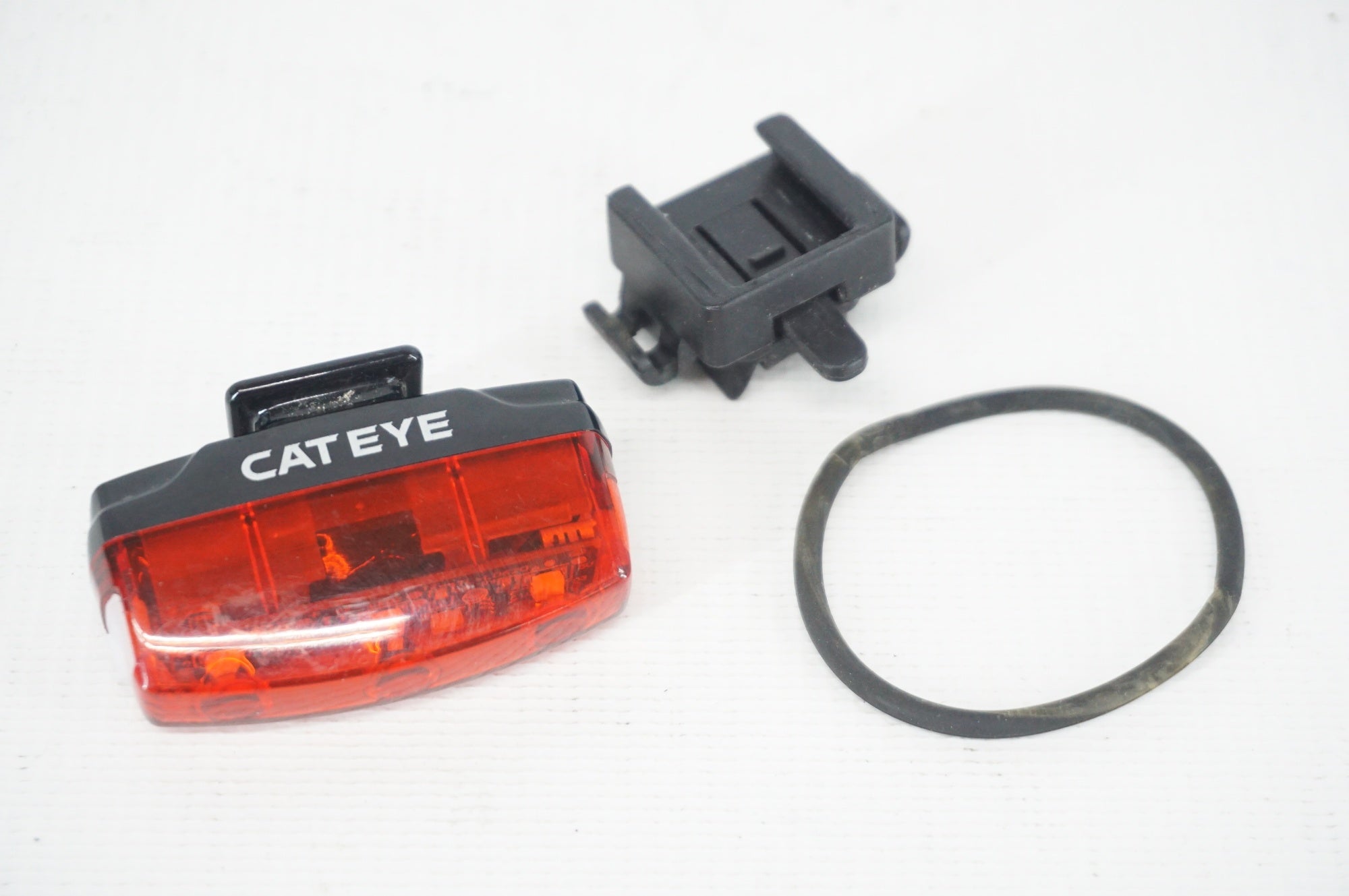 CATEYE 「キャットアイ」 TL-LD620 リアライト / 阪急塚口店