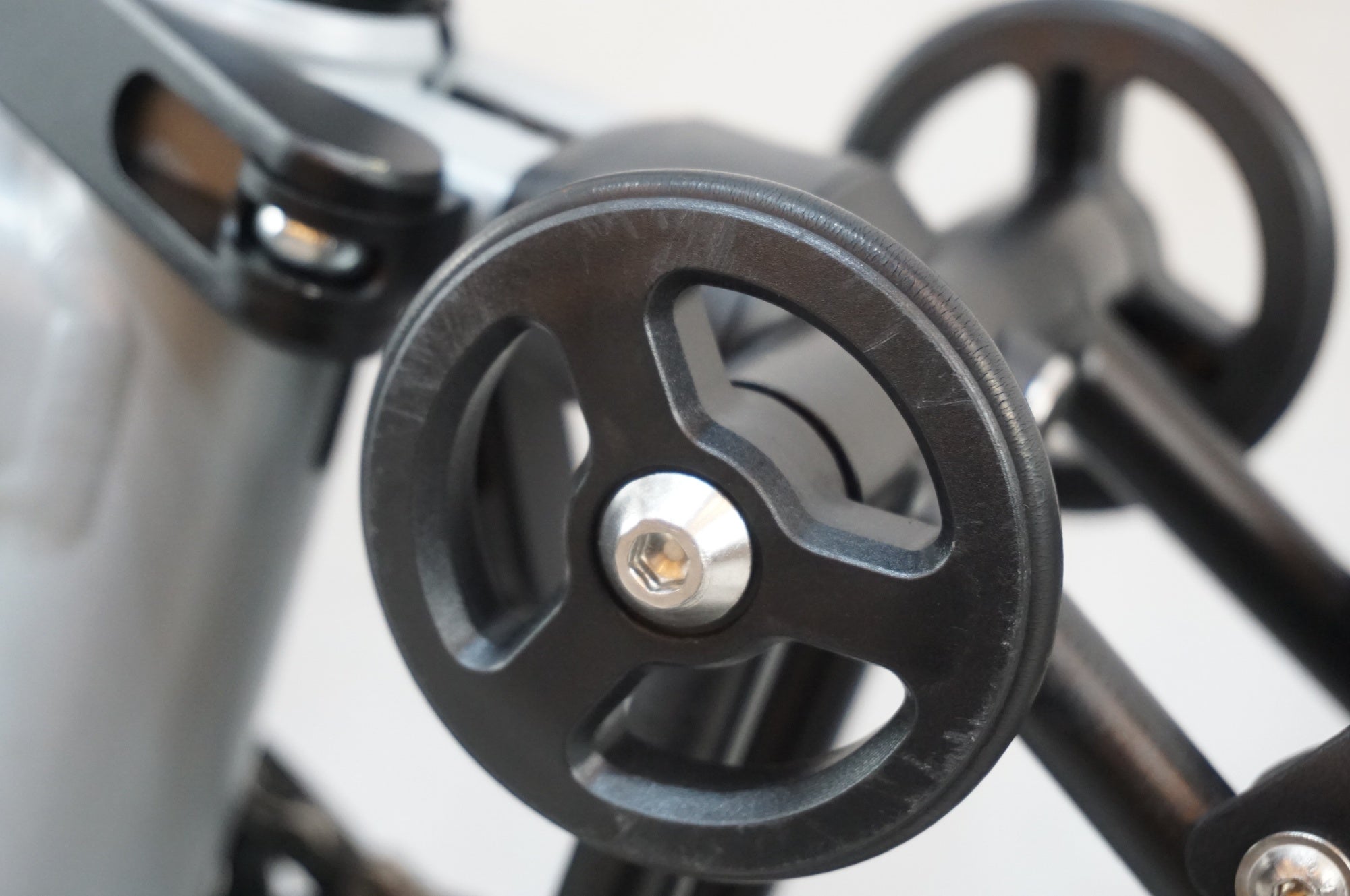 BROMPTON 「ブロンプトン」 P LINE URBAN LOW S4L 2024年モデル 16インチ 折り畳み自転車 / 浦和ベース