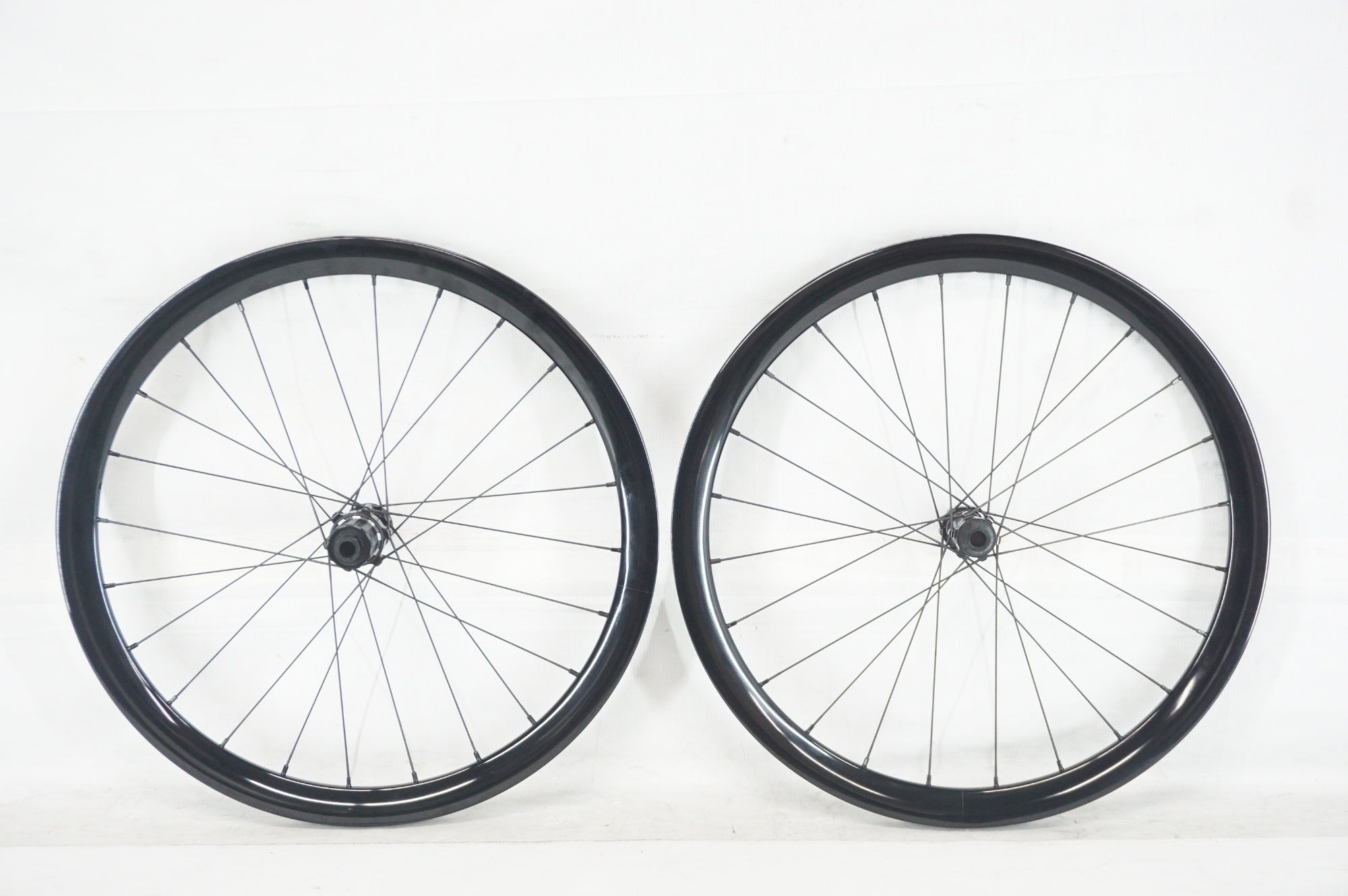 CARACLE-COZ 「カラクルコージー」 DB シマノ11速 純正ホイールセット / 阪急塚口店