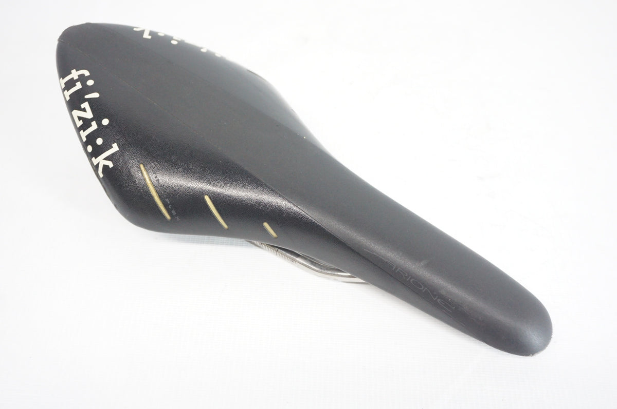 FIZIK 「フィジーク」 ARIONE R5 サドル / 阪急塚口店