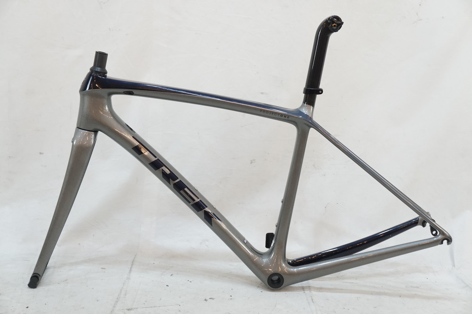 TREK 「トレック」 EMONDA SLR H2 2018年モデル フレームセット / バイチャリ浦和ベース