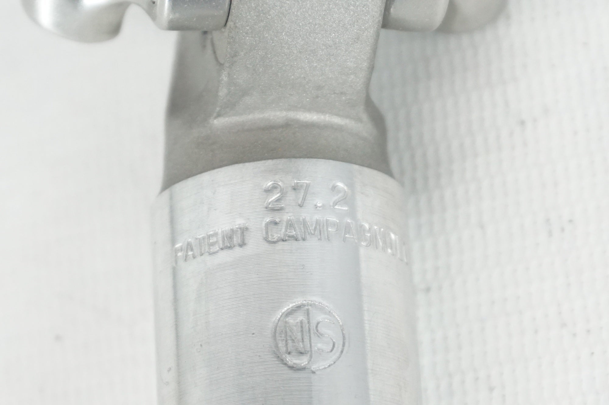 CAMPAGNOLO 「カンパニョーロ」 NJS Φ27.2 210mm シートポスト / 阪急塚口店