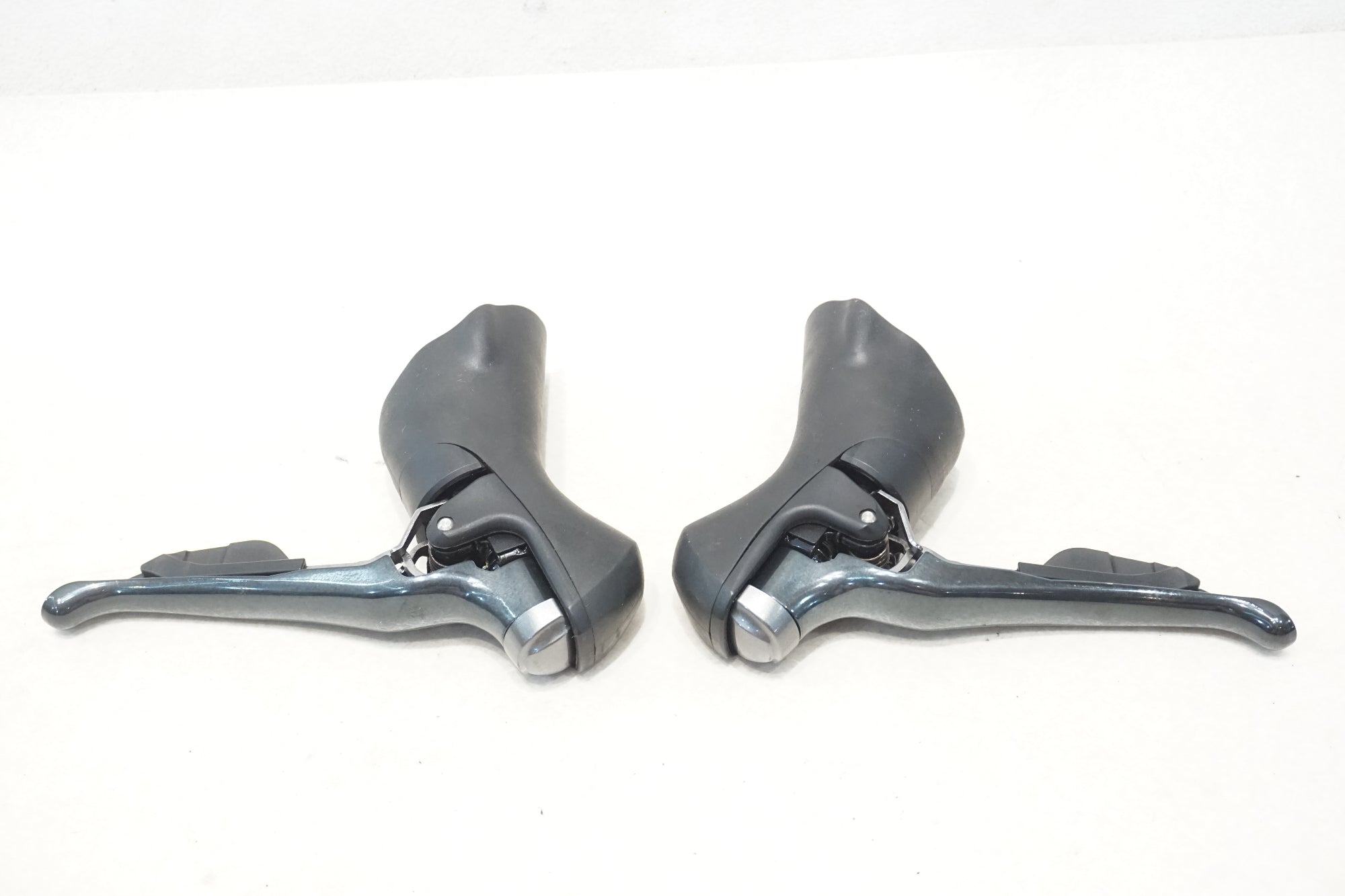 SHIMANO 「シマノ」 TIAGRA ST-4700 デュアルコントロールレバーセット / 横浜戸塚店
