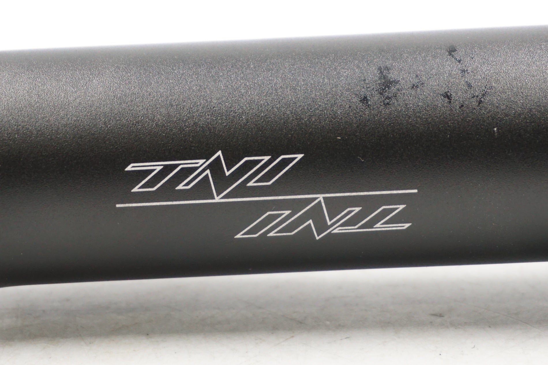 【JUNK】 TNI 「ティーエヌアイ」 HELIUM Φ31.8 130mm ステム / 奈良店