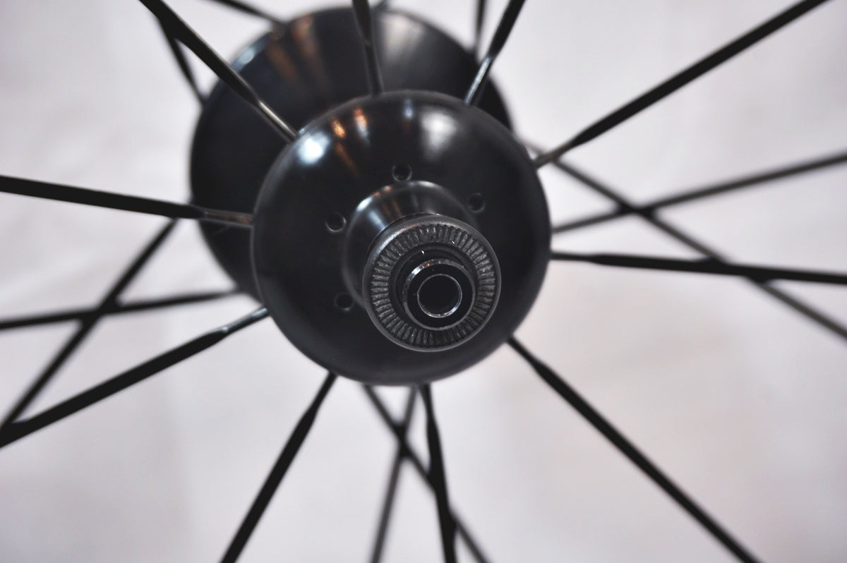 MAVIC 「マビック」 COSMIC CARBONE 40 シマノ11速 ホイールセット / バイチャリ世田谷店