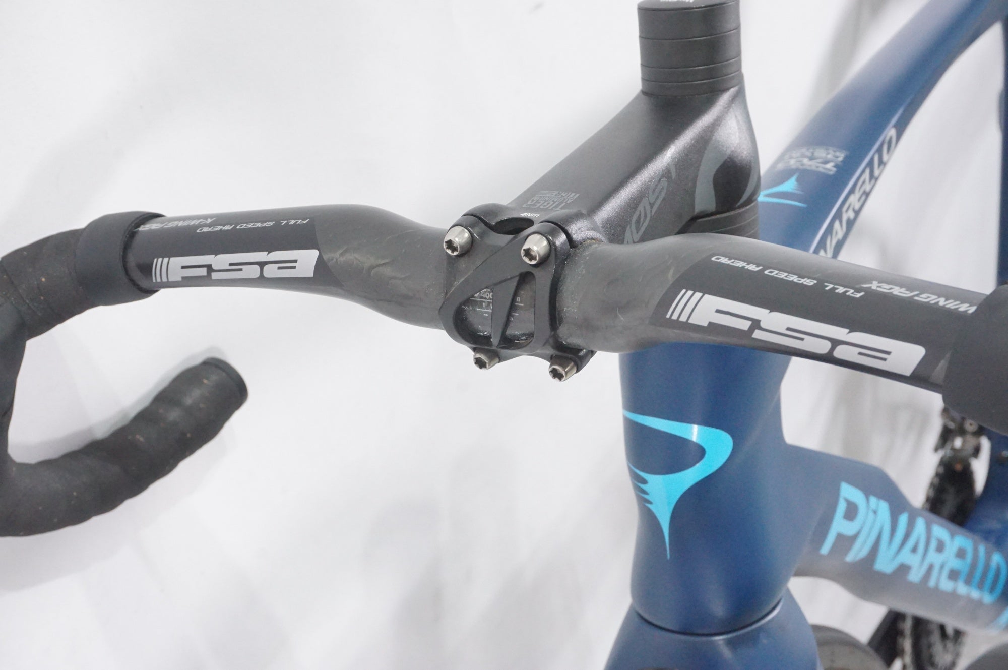 PINARELLO 「ピナレロ」 PRINCE 2021年カスタム ロードバイク / AKIBA店