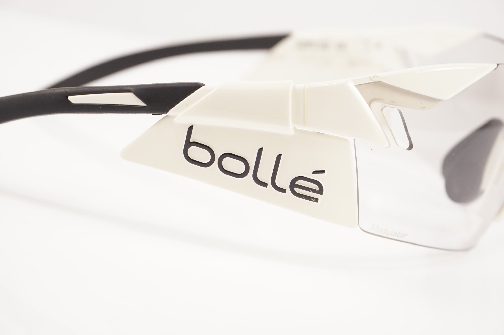 BOLLE 「ボレー」 6TH SENSE アイウエア / 中目黒店