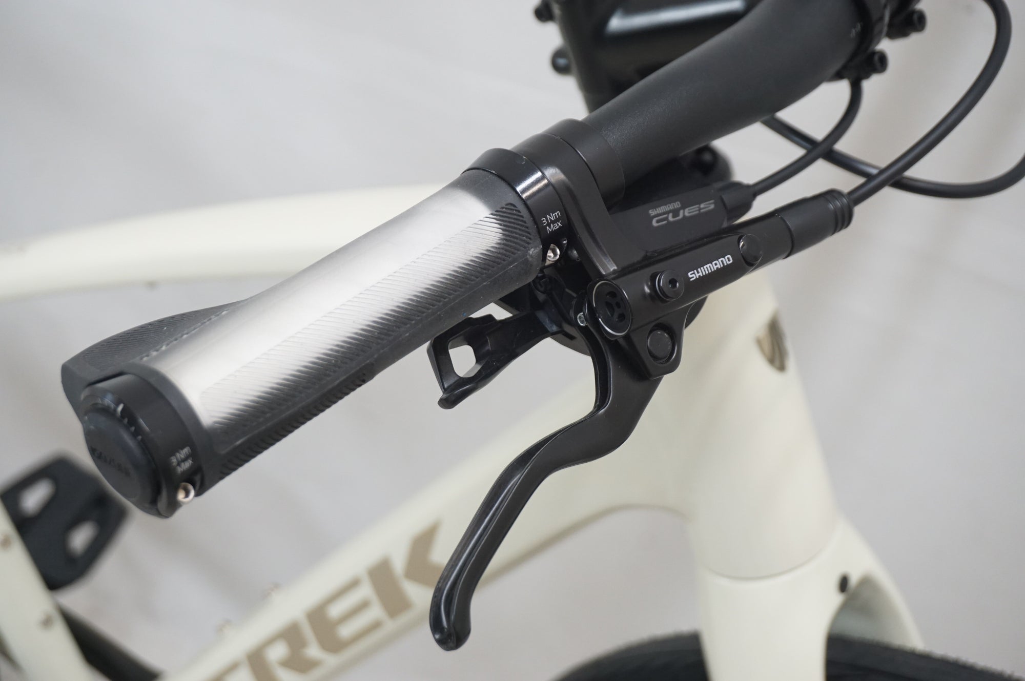 TREK 「トレック」 FX 3 GEN4 DISC 2025年モデル クロスバイク / 福岡店