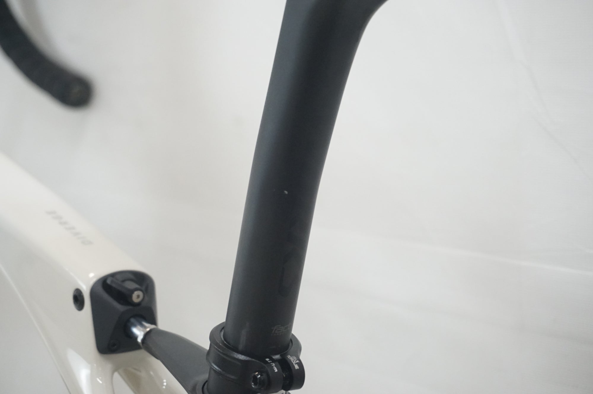 SPECIALIZED 「スペシャライズド」 S-WORKS DIVERGE STR 2023年モデル ロードバイク / 阪急塚口店