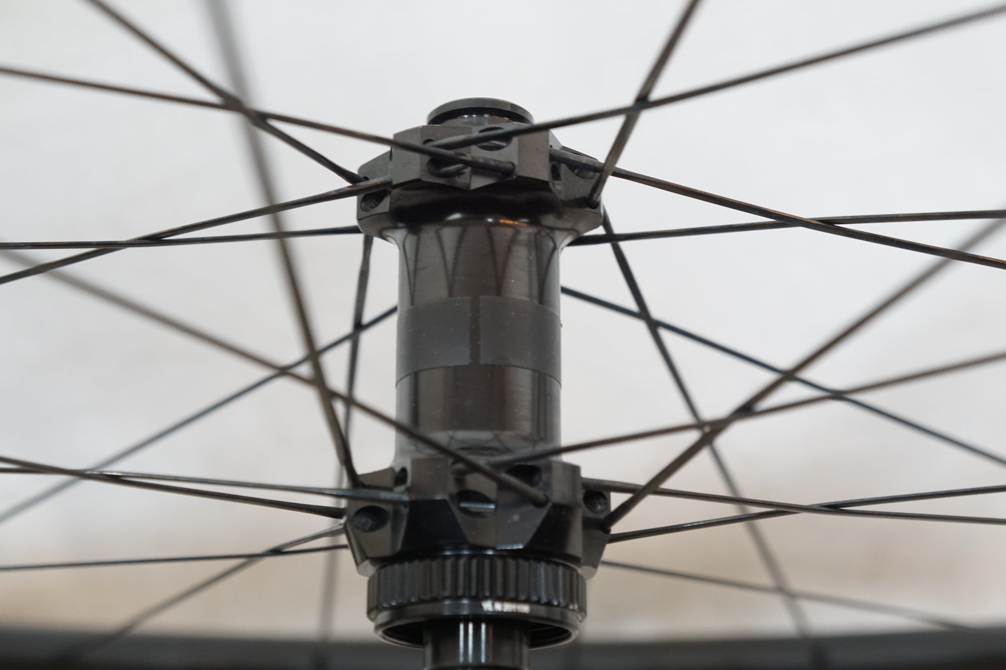 BONTRAGER 「ボントレガー」 AEOLUS PRO 37 DISC シマノ11速 ホイールセット / バイチャリ浦和ベース