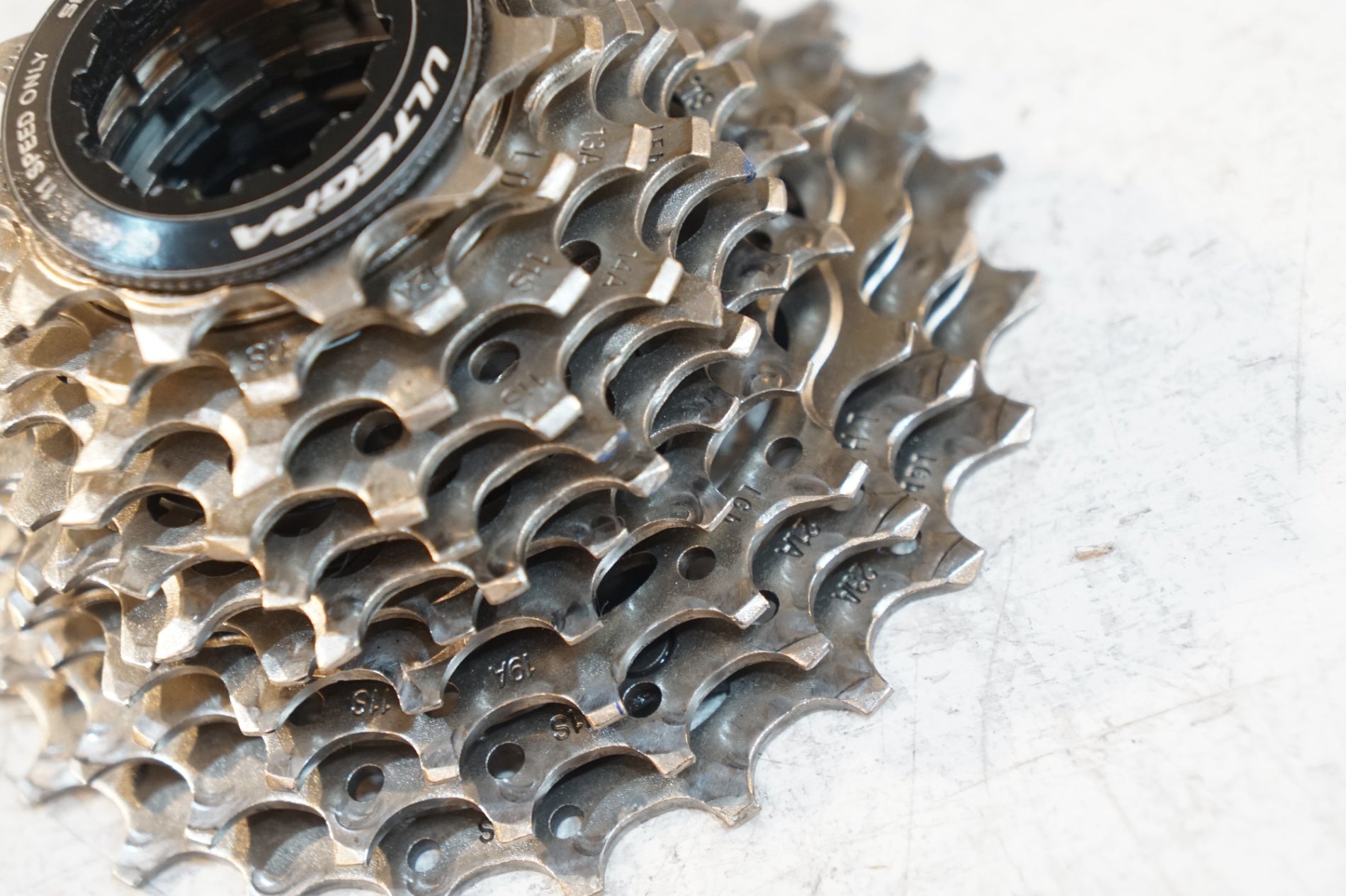 SHIMANO 「シマノ」 ULTEGRA CS-6800 11-23T スプロケット / バイチャリ浦和ベース