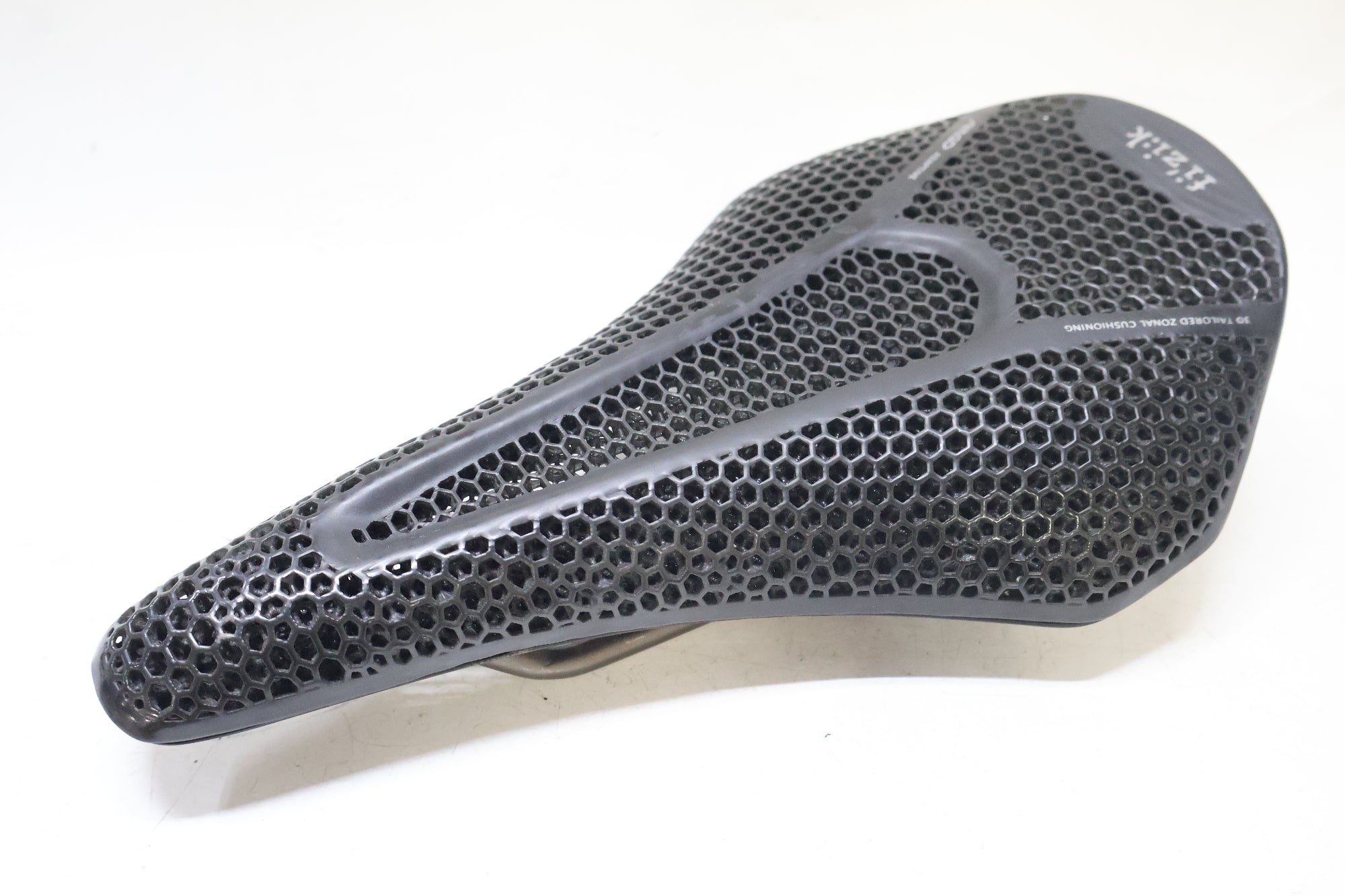 FIZIK 「フィジーク」 ARGO VENTO R3 ADAPTIVE サドル / 高知店