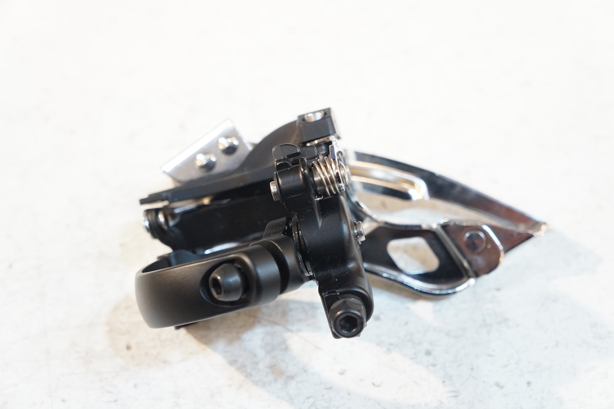 SHIMANO 「シマノ」 DEORE XT FD-T8000 フロントディレイラー / バイチャリ浦和ベース