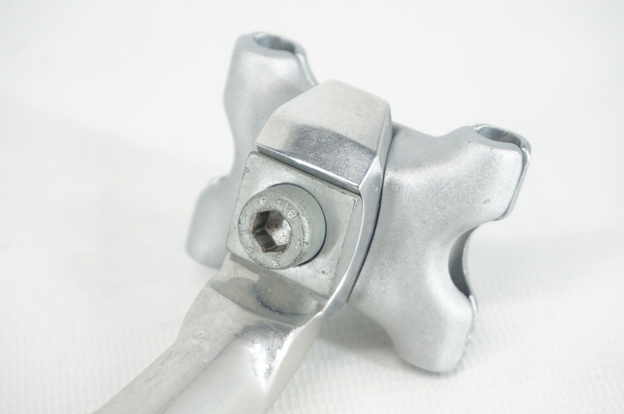 CAMPAGNOLO 「カンパニョーロ」 C-RECORD Φ27.2 170mm エアロシートポスト / 阪急塚口店