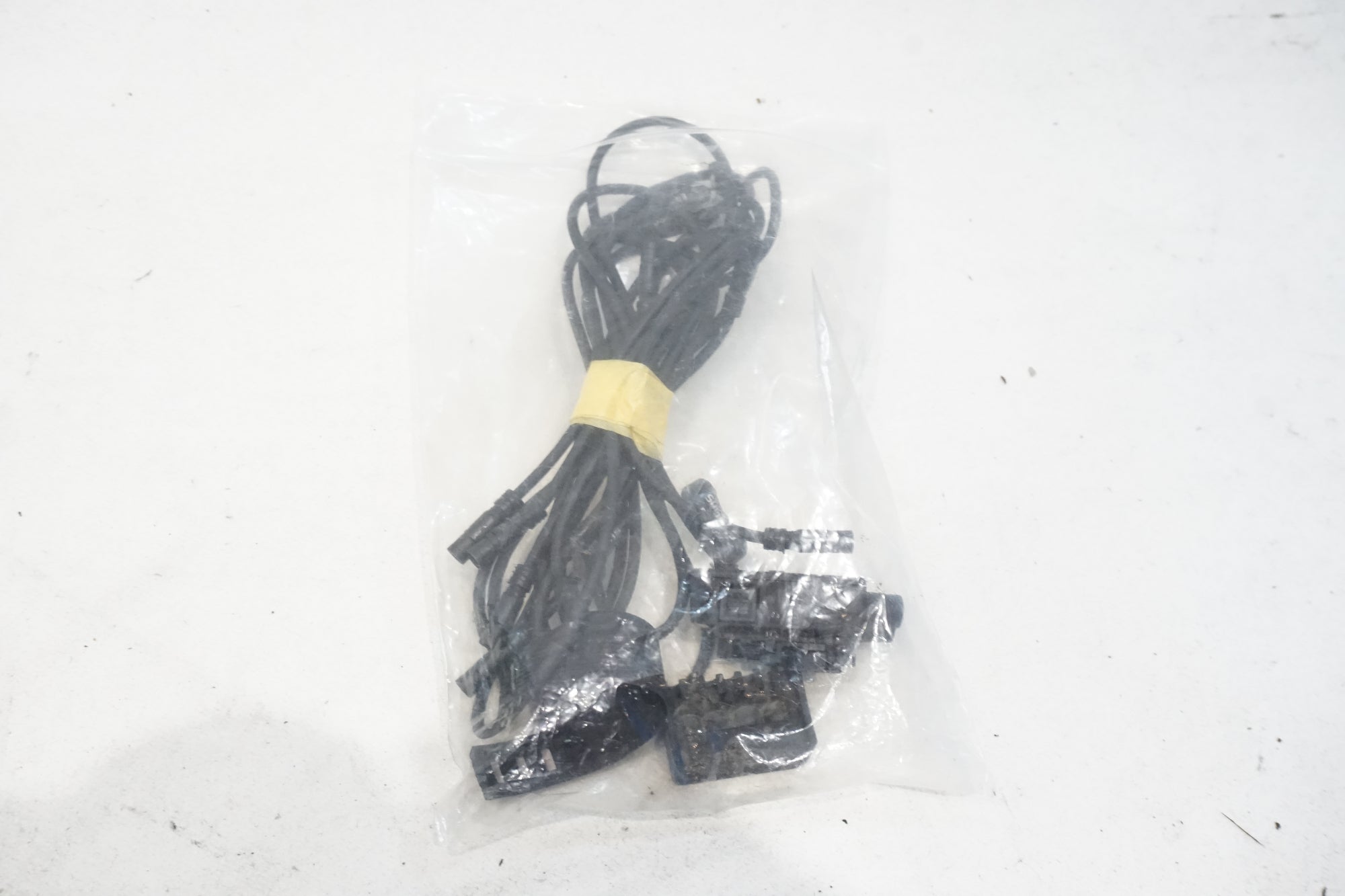 SHIMANO 「シマノ」 ULTEGRA 6770 Di2 コンポ3点(ST,FD,RD) +バッテリー,充電器,ジャンクション セット / 横浜戸塚店