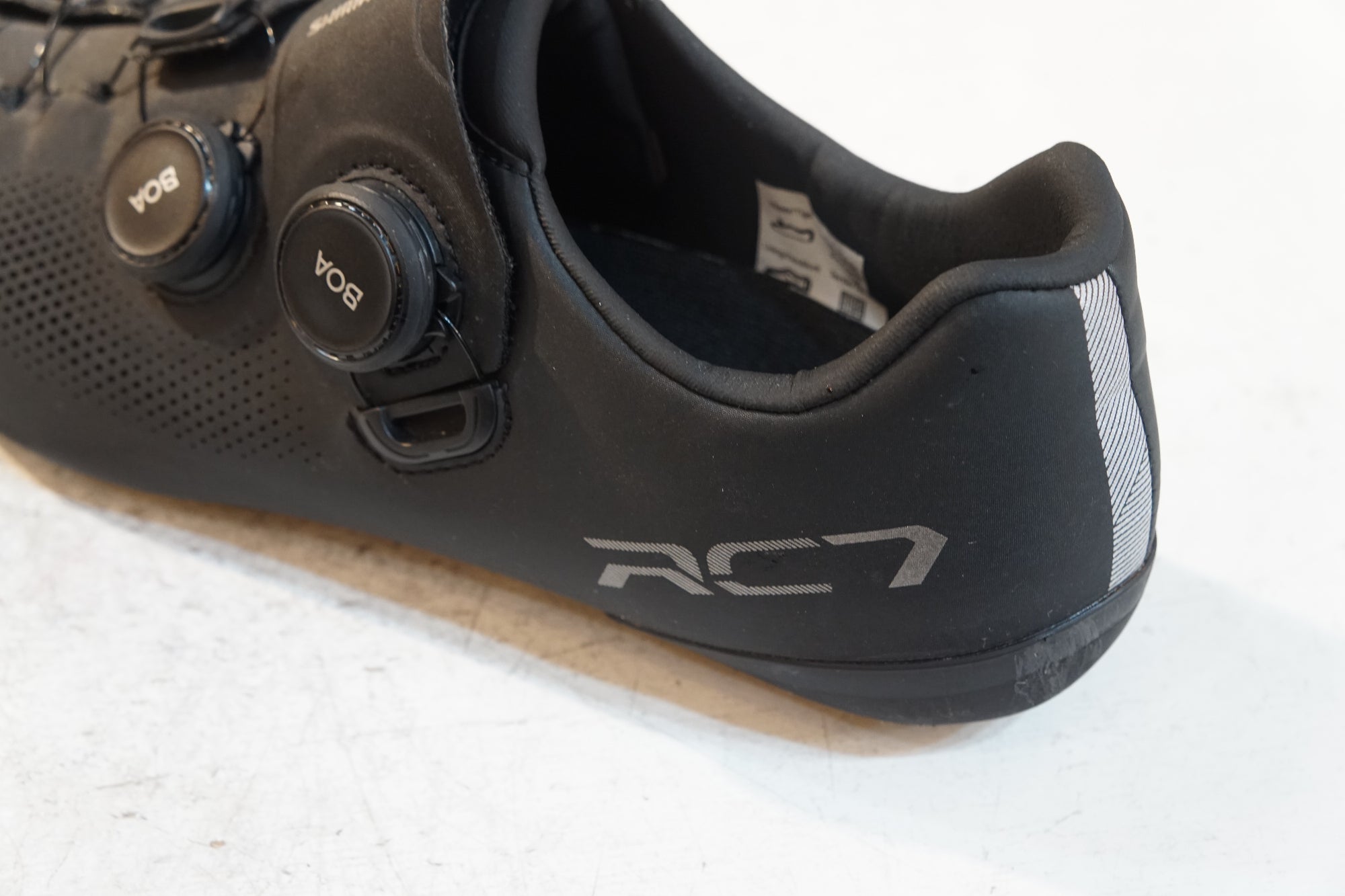 SHIMANO 「シマノ」 SHRC703 27.8cm シューズ / バイチャリ浦和ベース