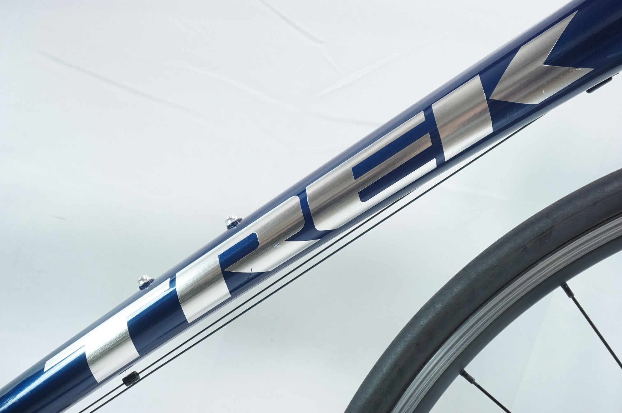 TREK 「トレック」 DOMANE AL2 RIM 2021年モデル ロードバイク / 中目黒店