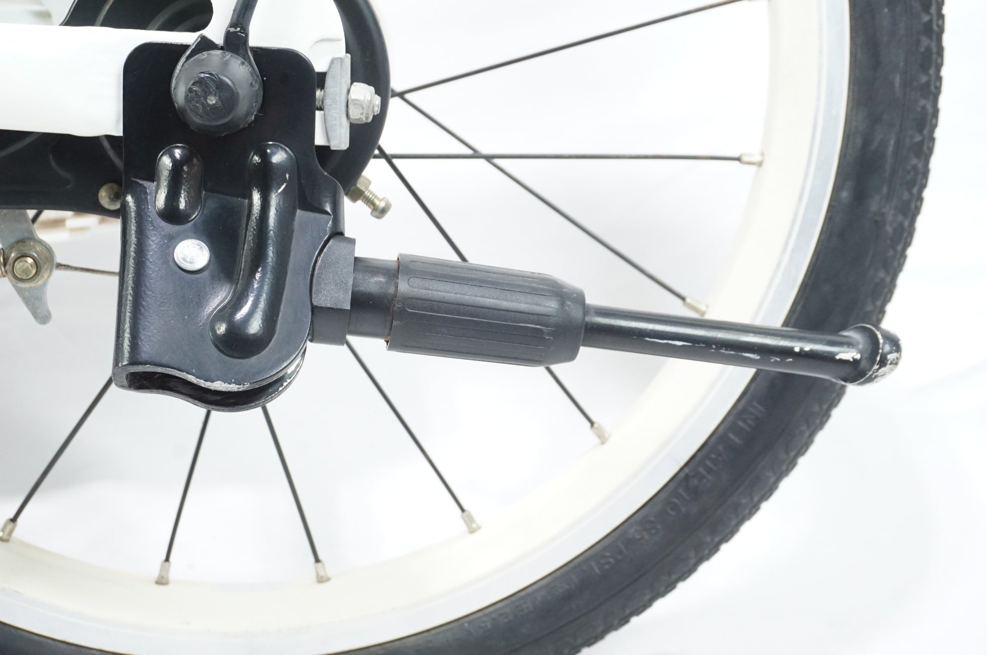 BRIDGESTONE 「ブリヂストン」 LEVENA 18 2020年モデル 18インチ キッズバイク / 中目黒店