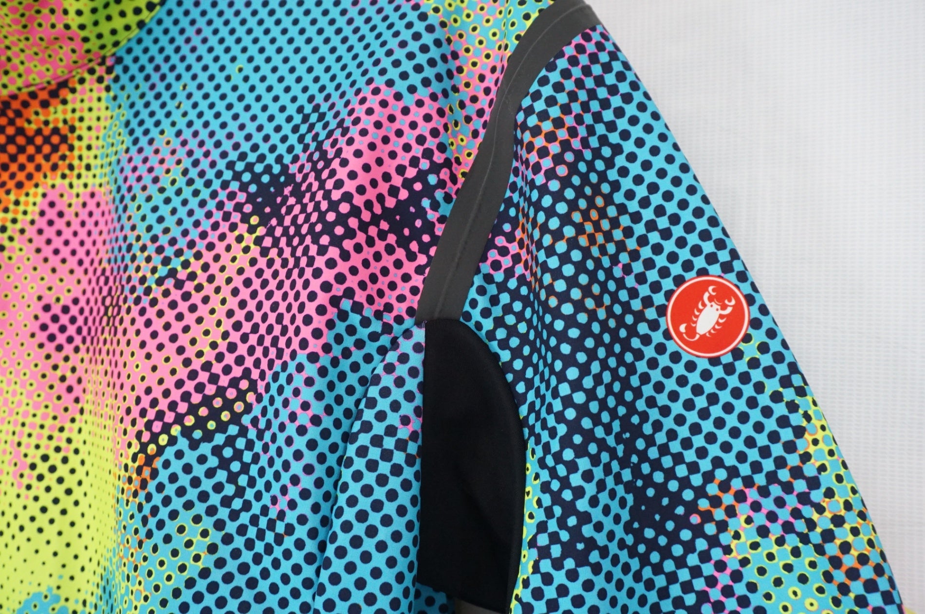 CASTELLI 「カステリ」 PERFETTO LTD ROS 2 JACKET Lサイズ ジャケット / 阪急塚口店