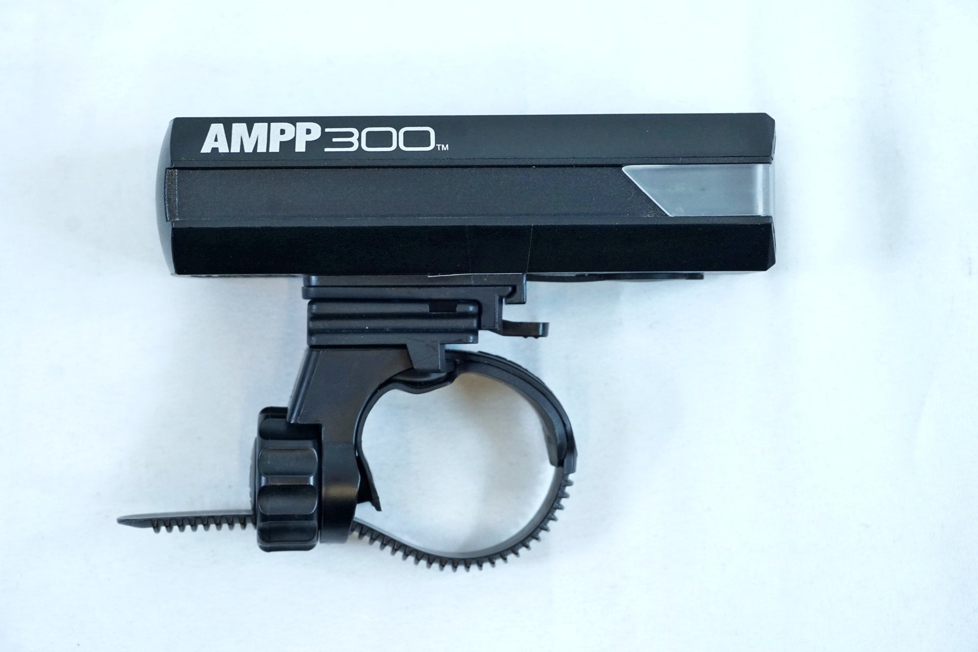 CATEYE 「キャットアイ」 AMPP 300 フロントライト / 有明ガーデン店