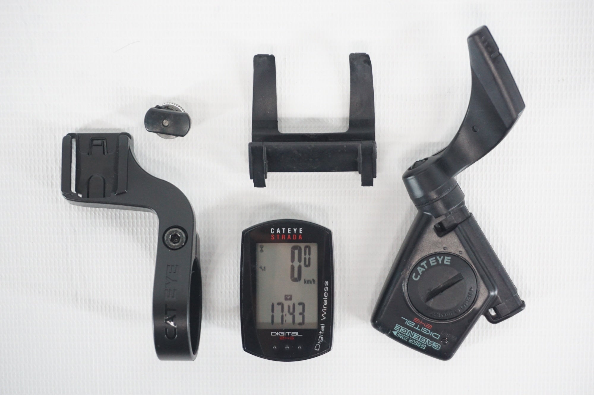 CATEYE 「キャットアイ」 STRADA CC-RD420DW サイクルコンピューター / 阪急塚口店