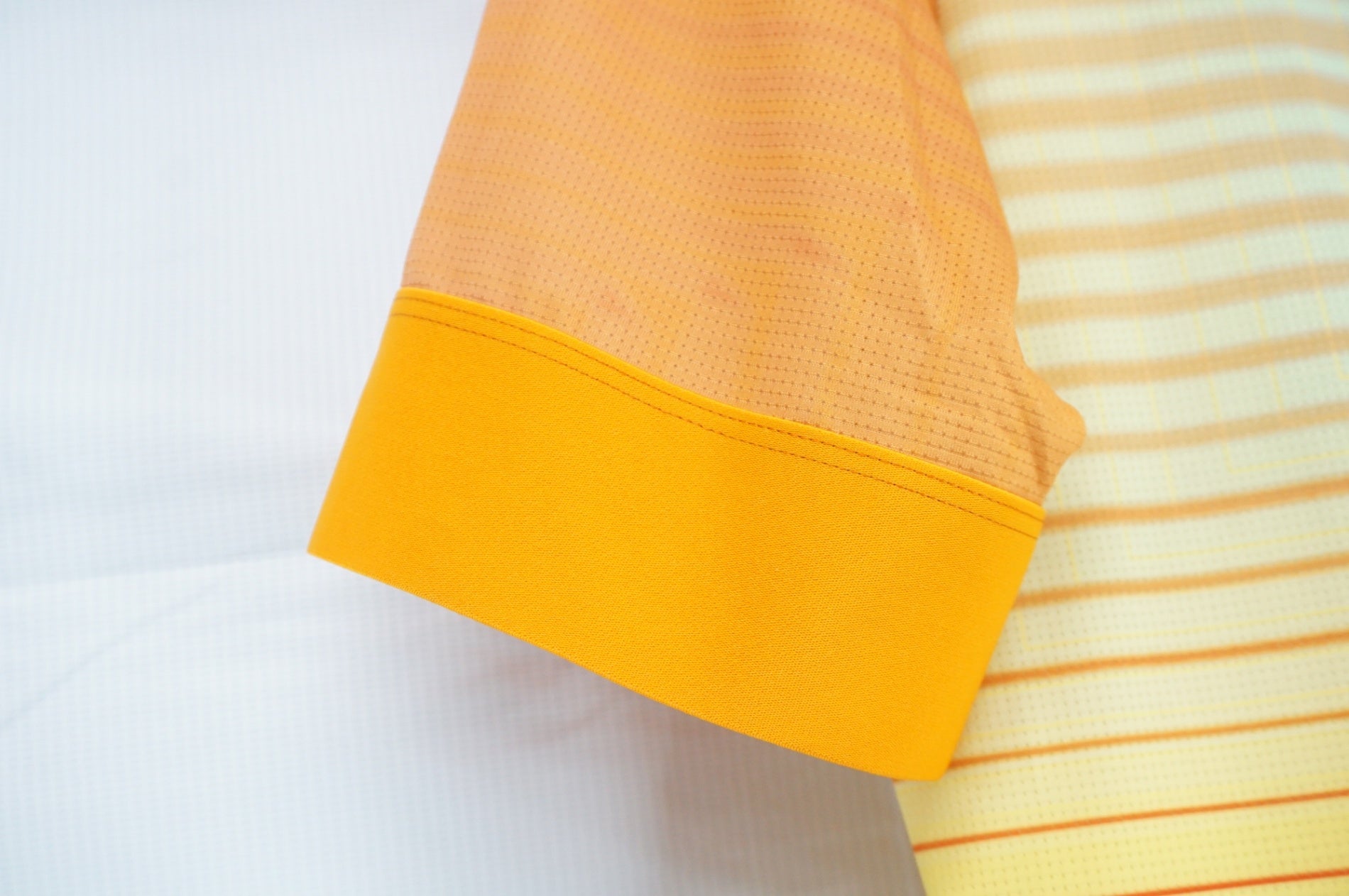 RAPHA 「ラファ」 TUNNEL VISION PT TRAINING Sサイズ ジャージ / 阪急塚口店