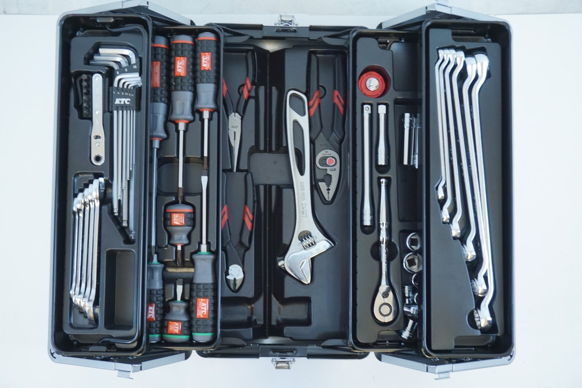 KTC 「ケーティーシー」 工具セット / 有明ガーデン店