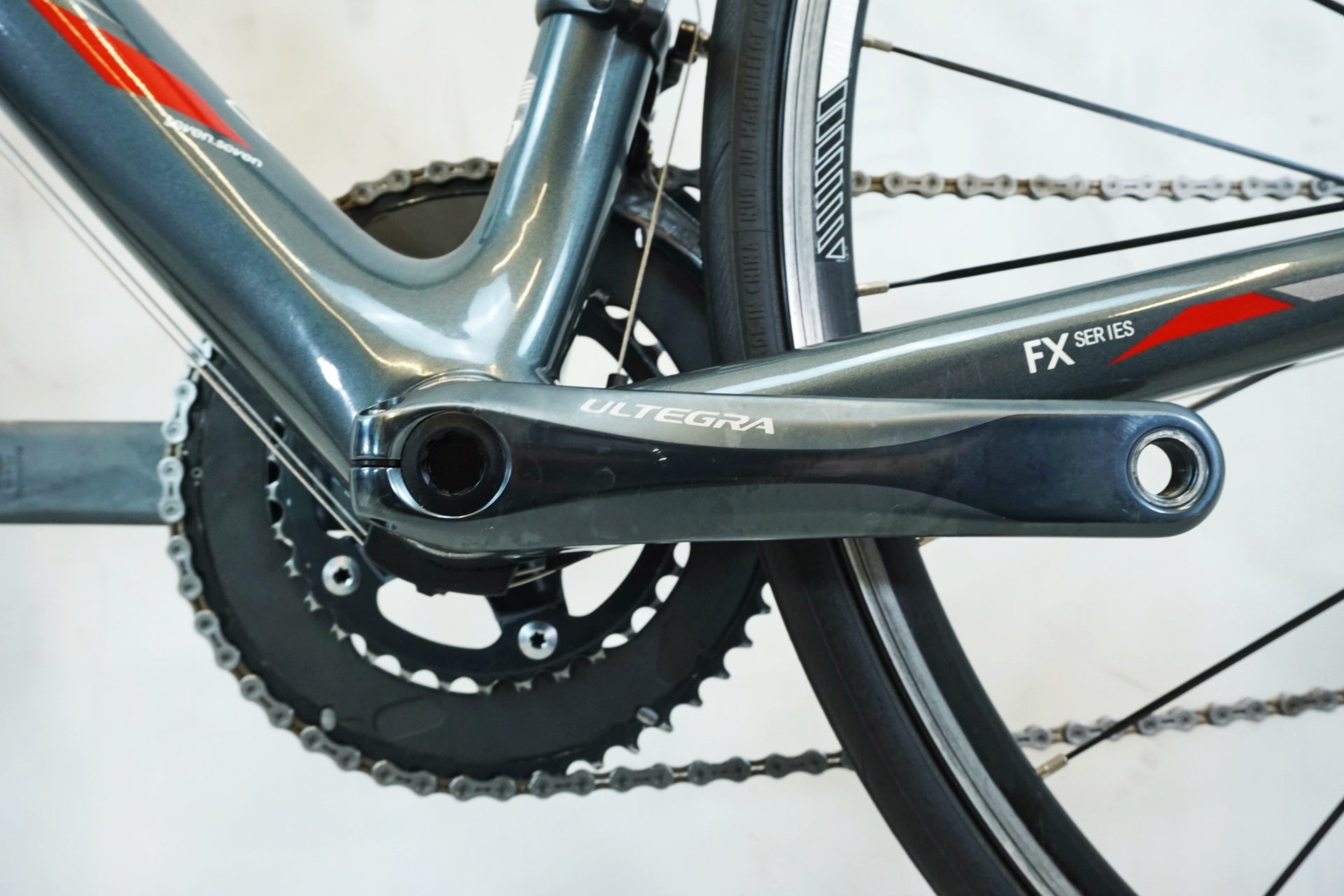 TREK 「トレック」 7.7FX 2013年モデル カスタム クロスバイク / 有明ガーデン店