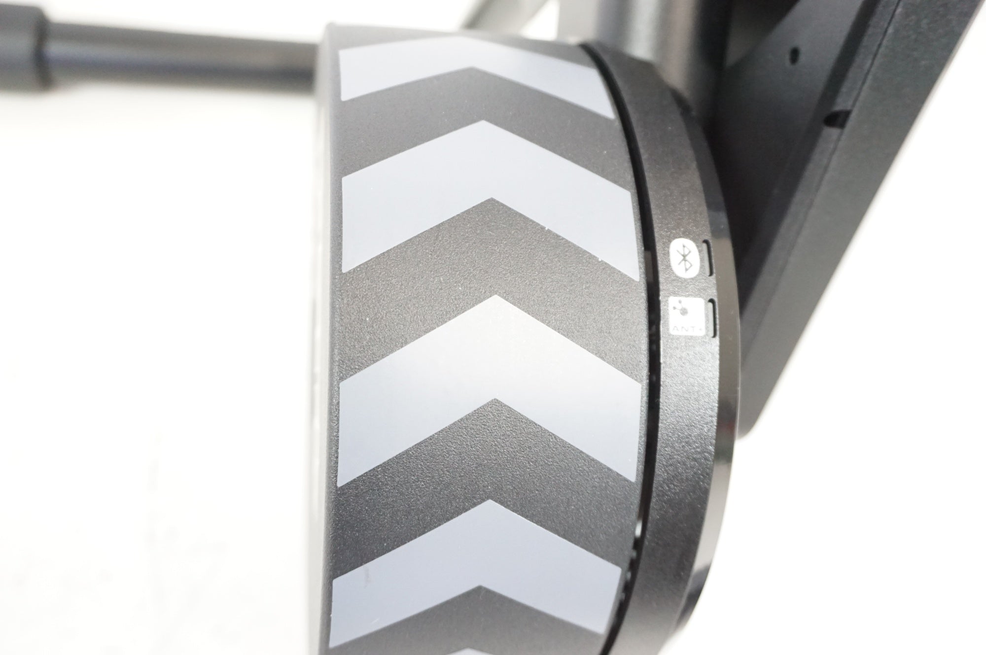 WAHOO 「ワフー」 KICKR CORE WF123 スマートトレーナー / 宇都宮店